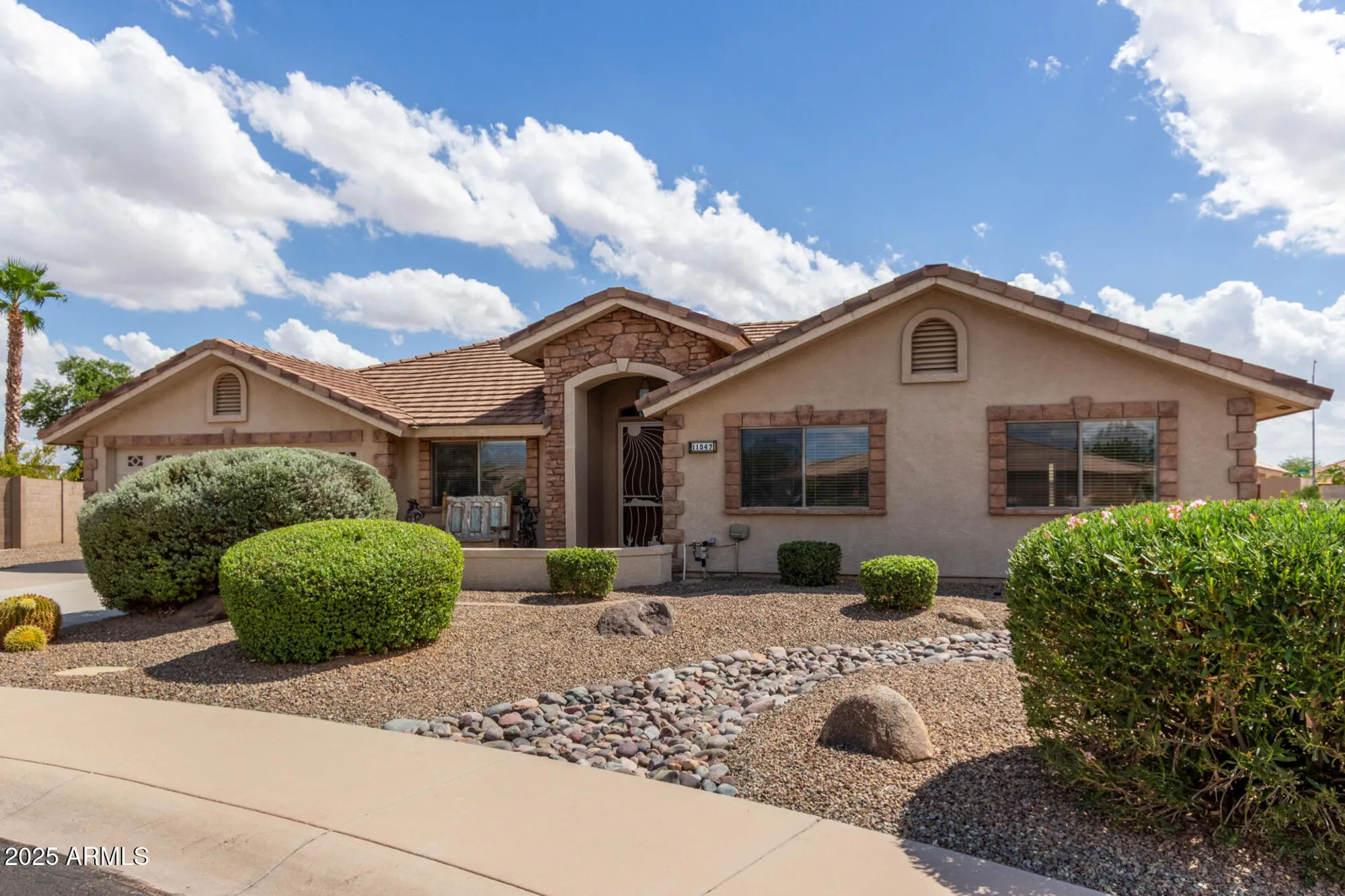 Property Slideshow image 7 of 40 | 11547 e neville ave, Mesa, AZ, 85209