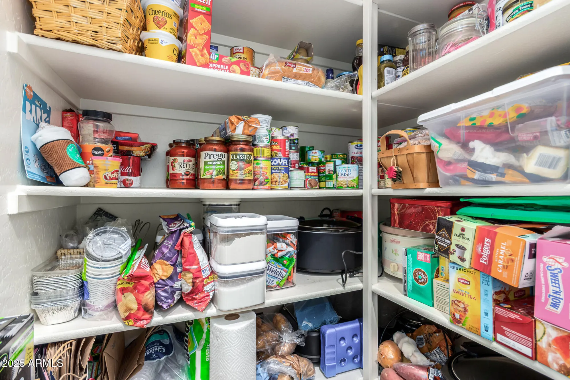 Property Slideshow image 10 of 42 | 10060 e tiger lily ave, Mesa, AZ, 85212