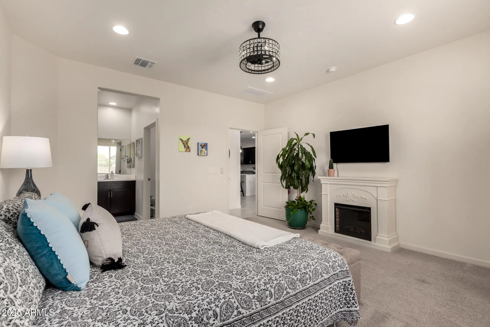 Property Slideshow image 14 of 26 | 20485 n candlelight rd, Maricopa, AZ, 85138