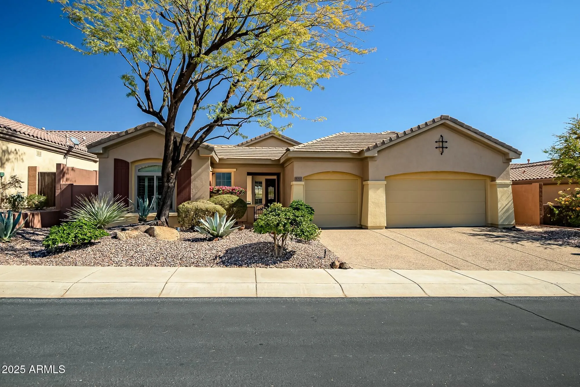 Property Slideshow image 6 of 59 | 41515 n laurel valley way, Anthem, AZ, 85086