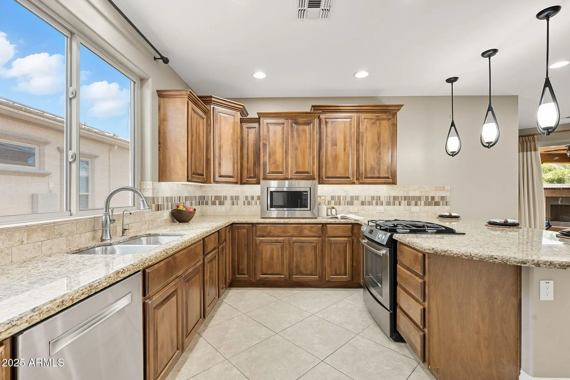 Property Slideshow image 25 of 53 | 1518 e copper holw, Queen Creek, AZ, 85140
