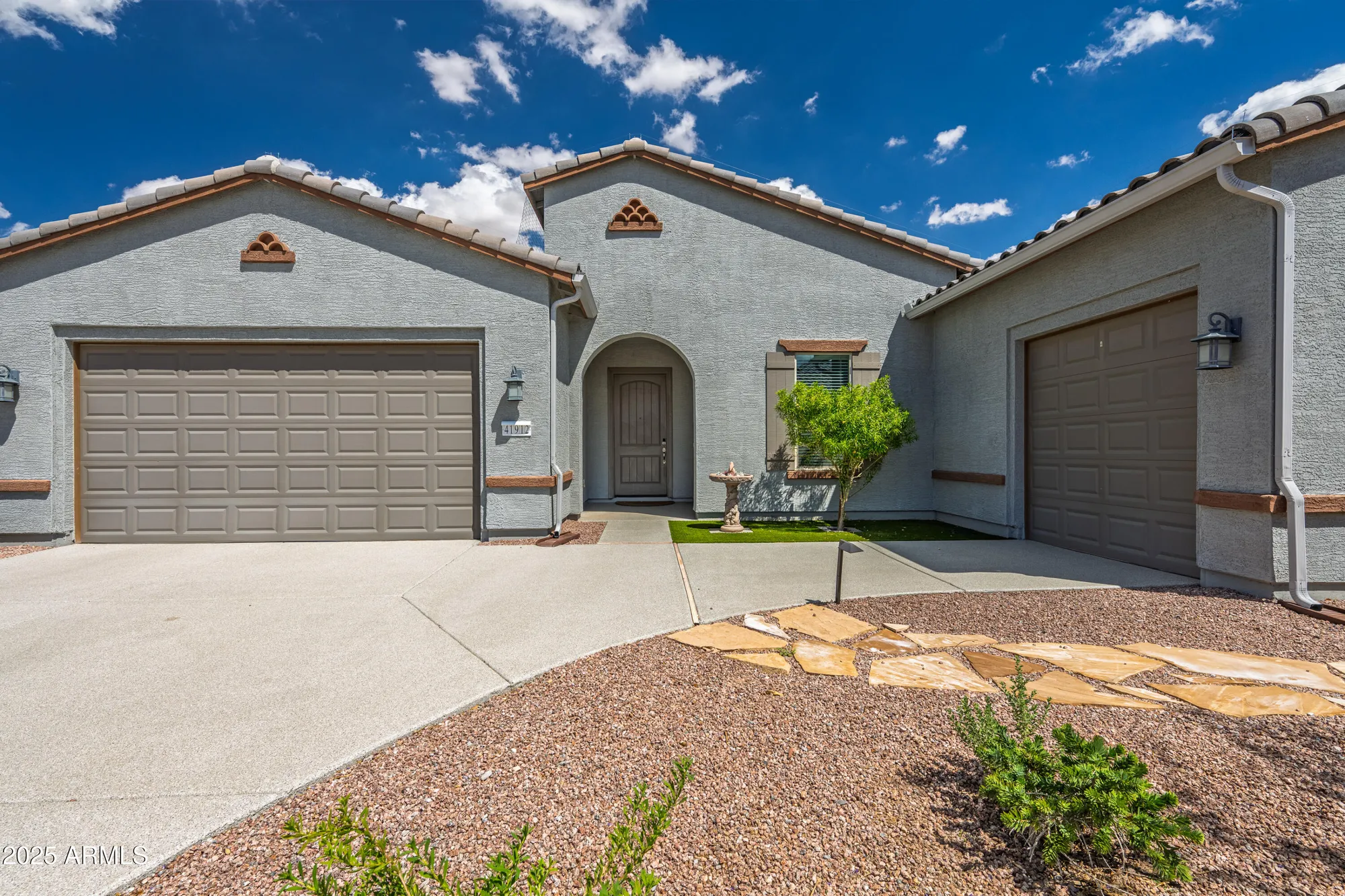 Property Slideshow image 2 of 48 | 41912 w sequoia dr, Maricopa, AZ, 85138