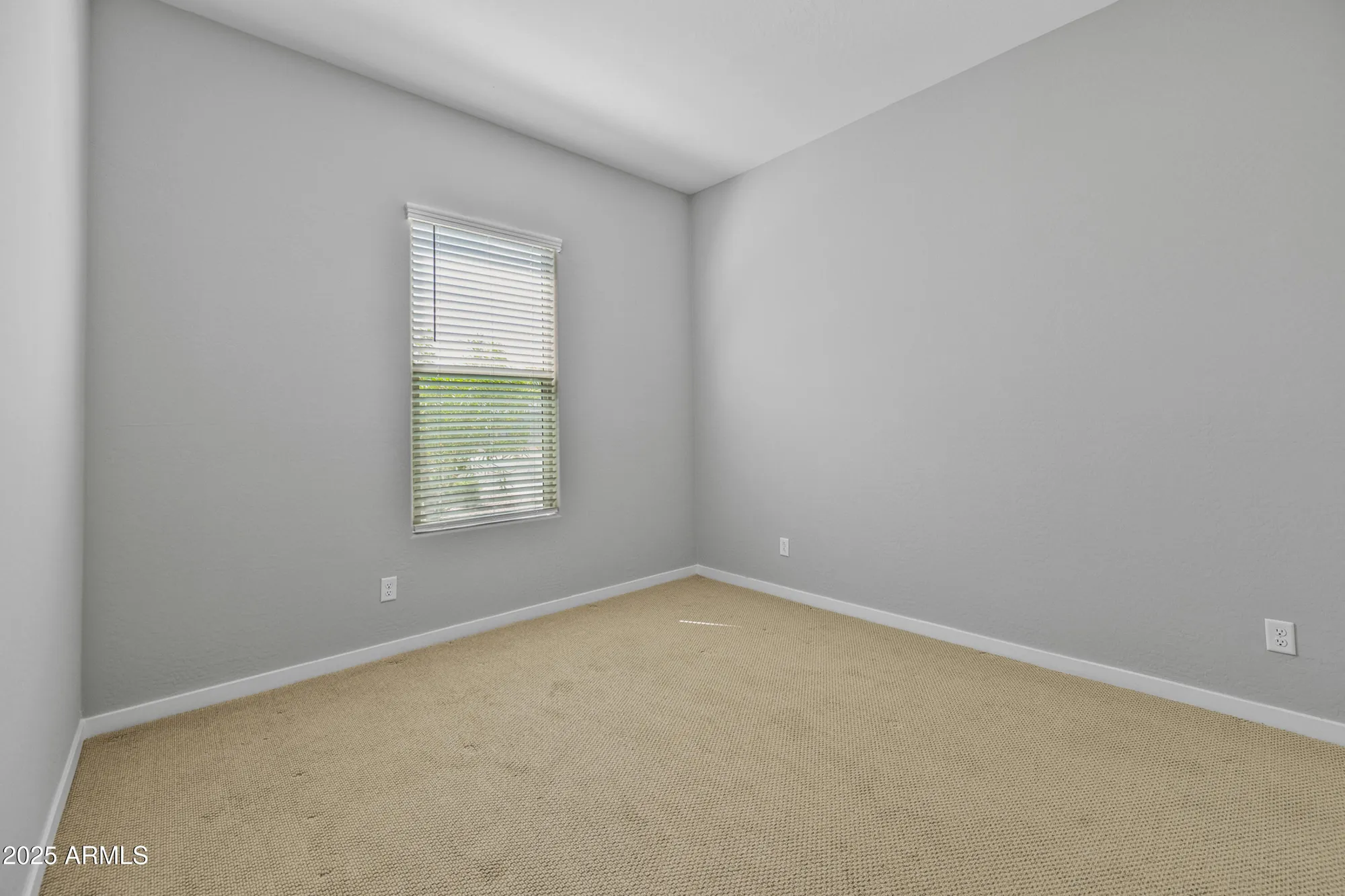 Property Slideshow image 20 of 48 | 41912 w sequoia dr, Maricopa, AZ, 85138