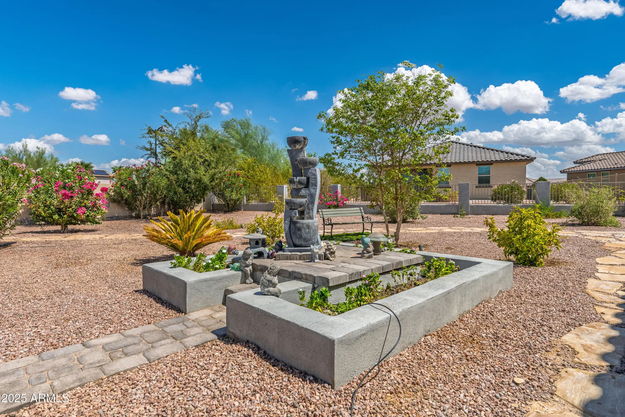 Property Slideshow image 32 of 48 | 41912 w sequoia dr, Maricopa, AZ, 85138