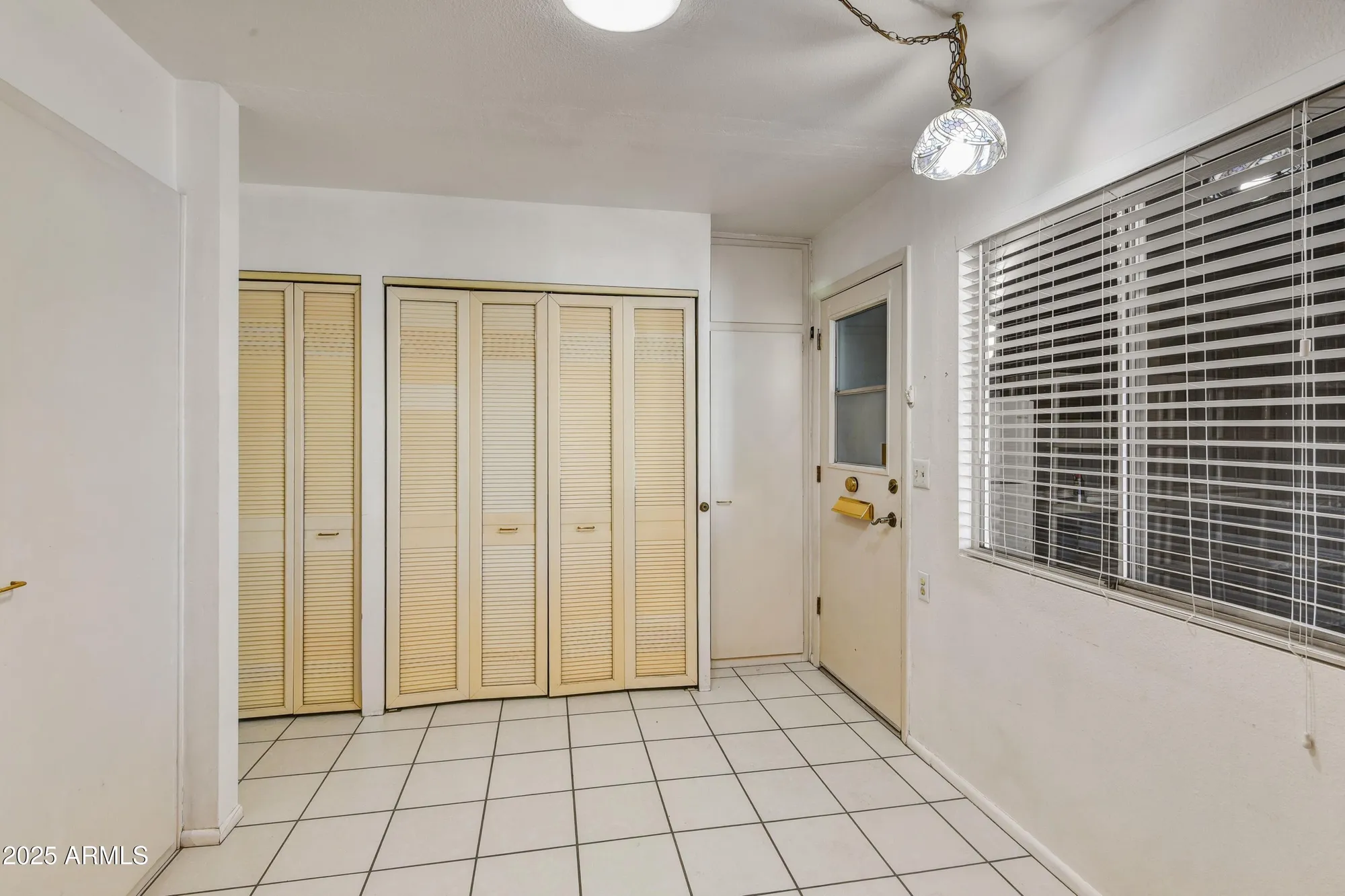 Property Slideshow image 10 of 20 | 10931 w thunderbird blvd, Sun City, AZ, 85351