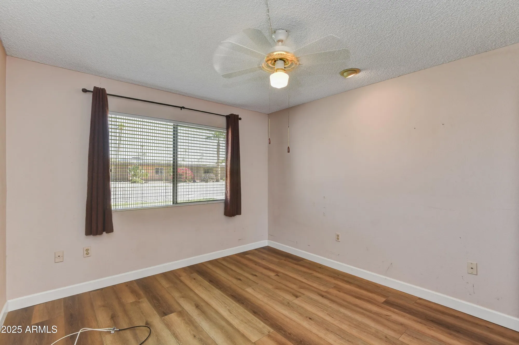 Property Slideshow image 16 of 20 | 10931 w thunderbird blvd, Sun City, AZ, 85351