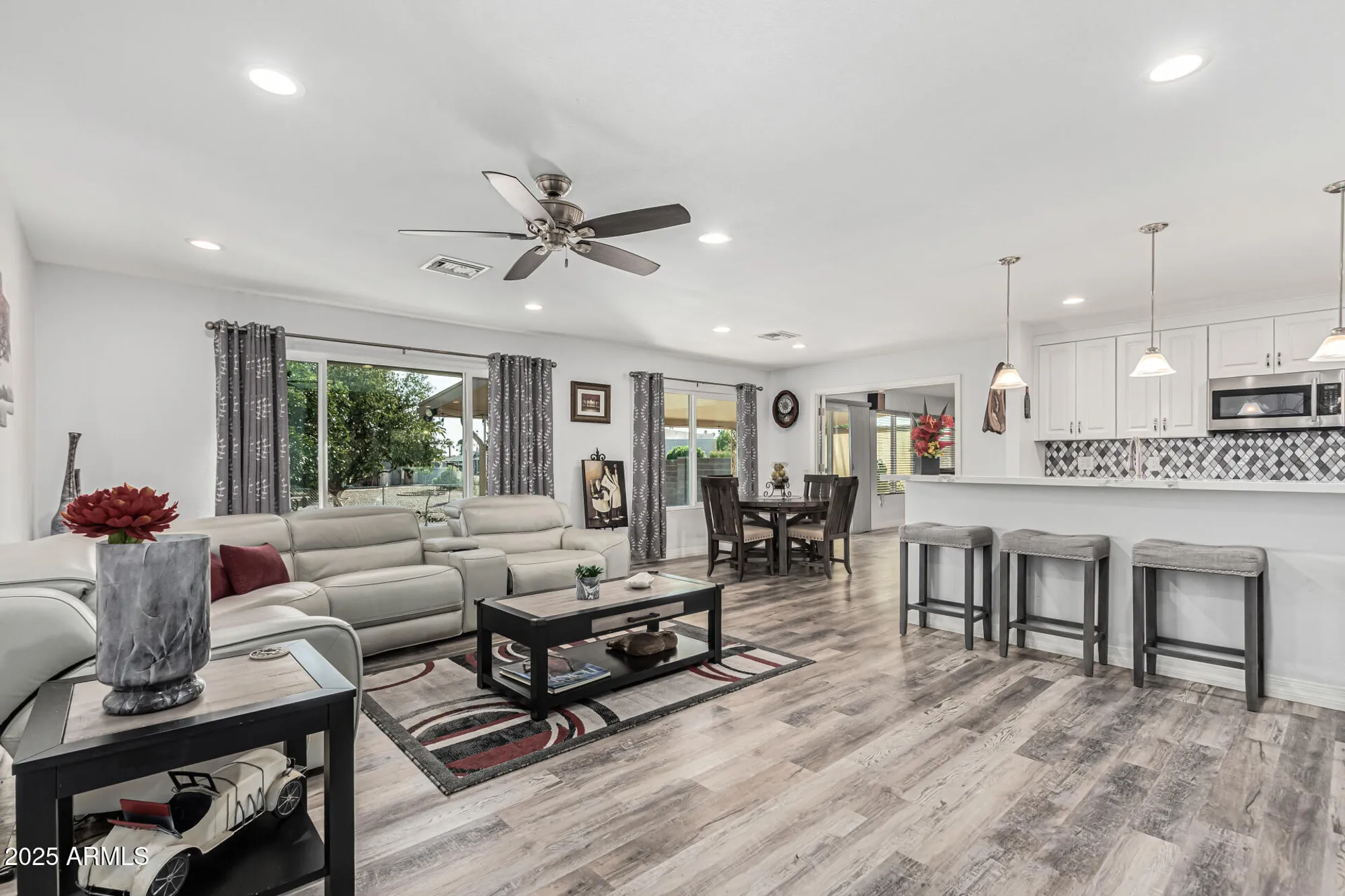 Property Slideshow image 5 of 35 | 10419 w tumblewood dr, Sun City, AZ, 85351