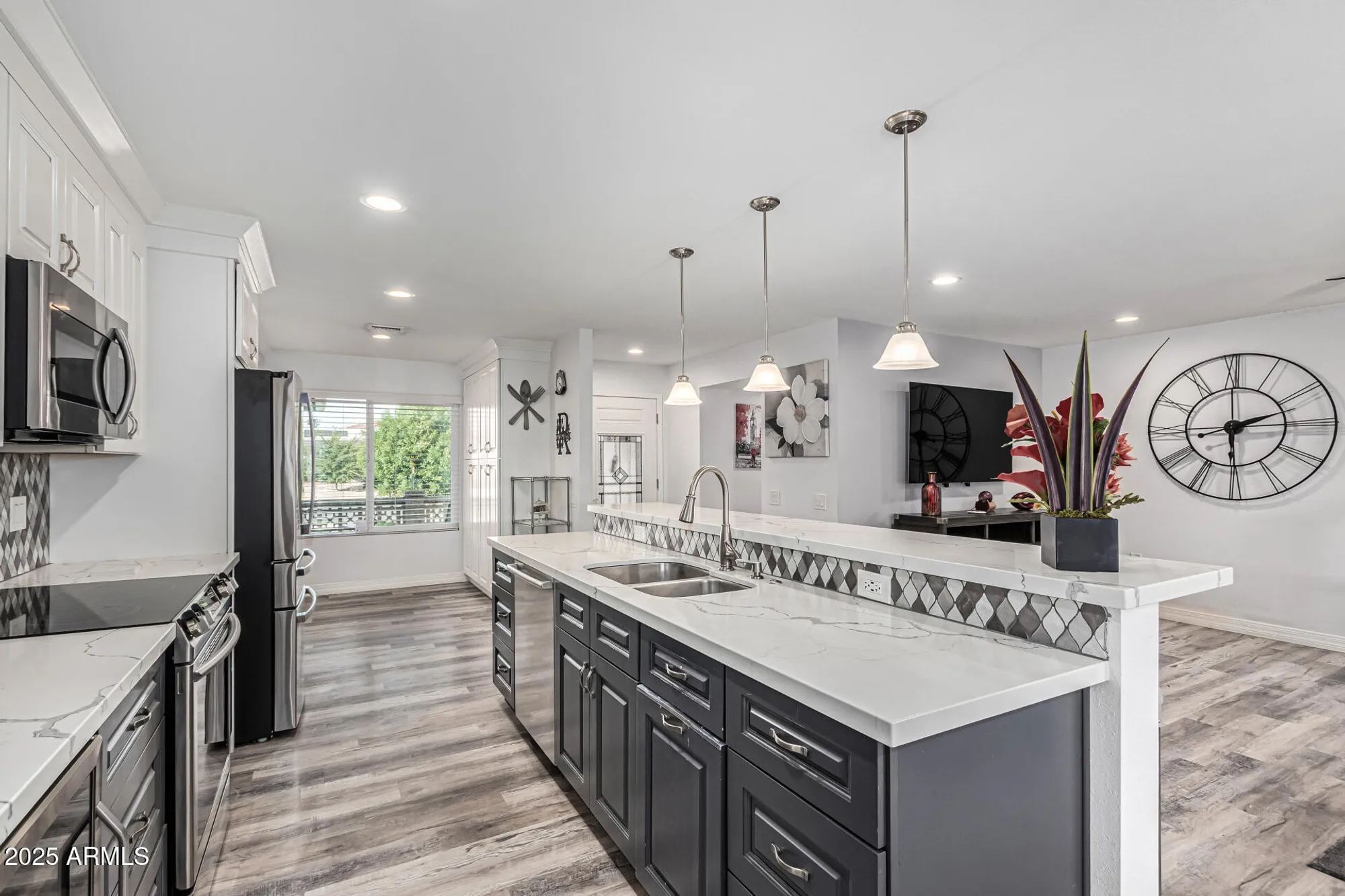 Property Slideshow image 9 of 35 | 10419 w tumblewood dr, Sun City, AZ, 85351