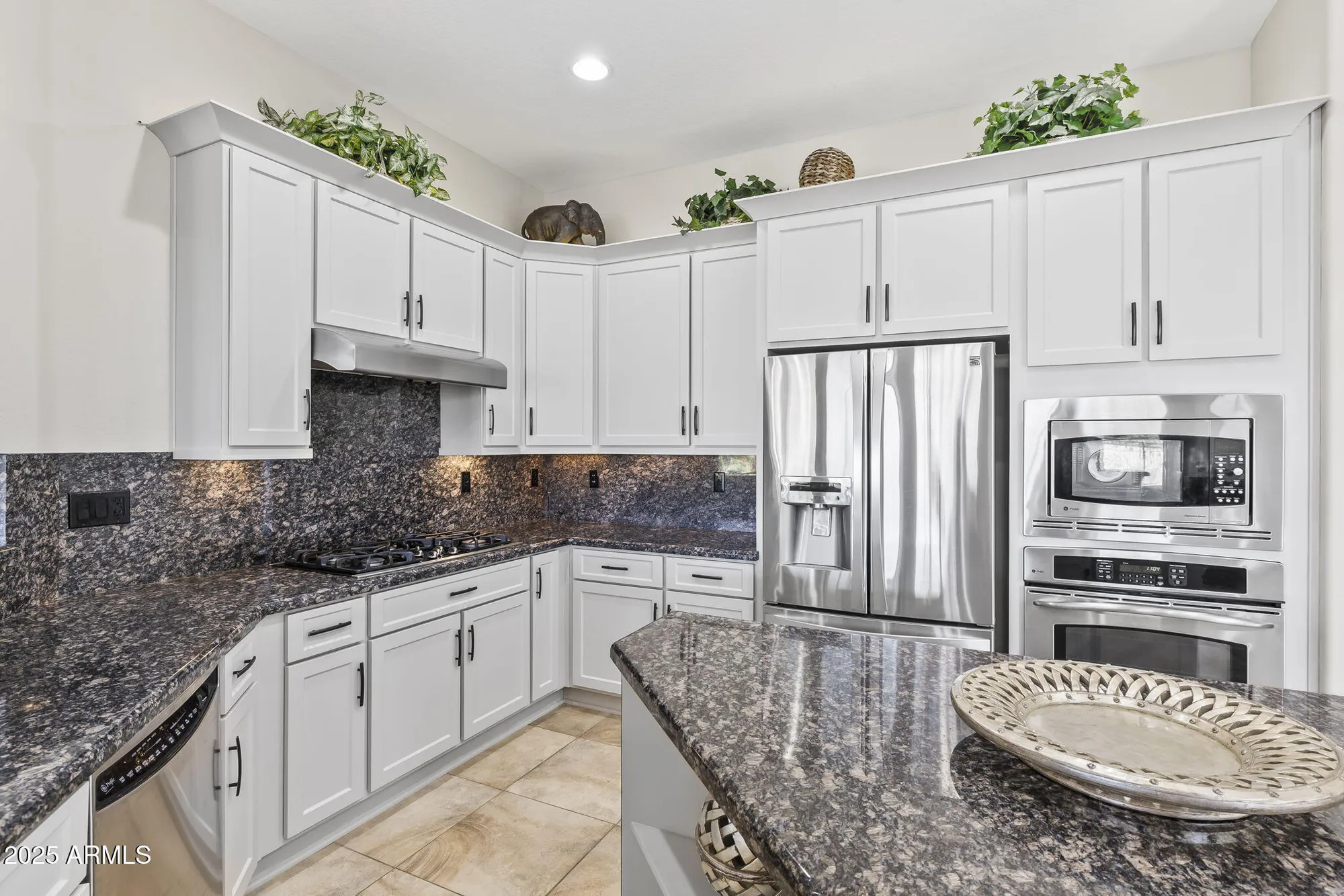 Property Slideshow image 13 of 62 | 21916 n pedregosa ct, Sun City West, AZ, 85375