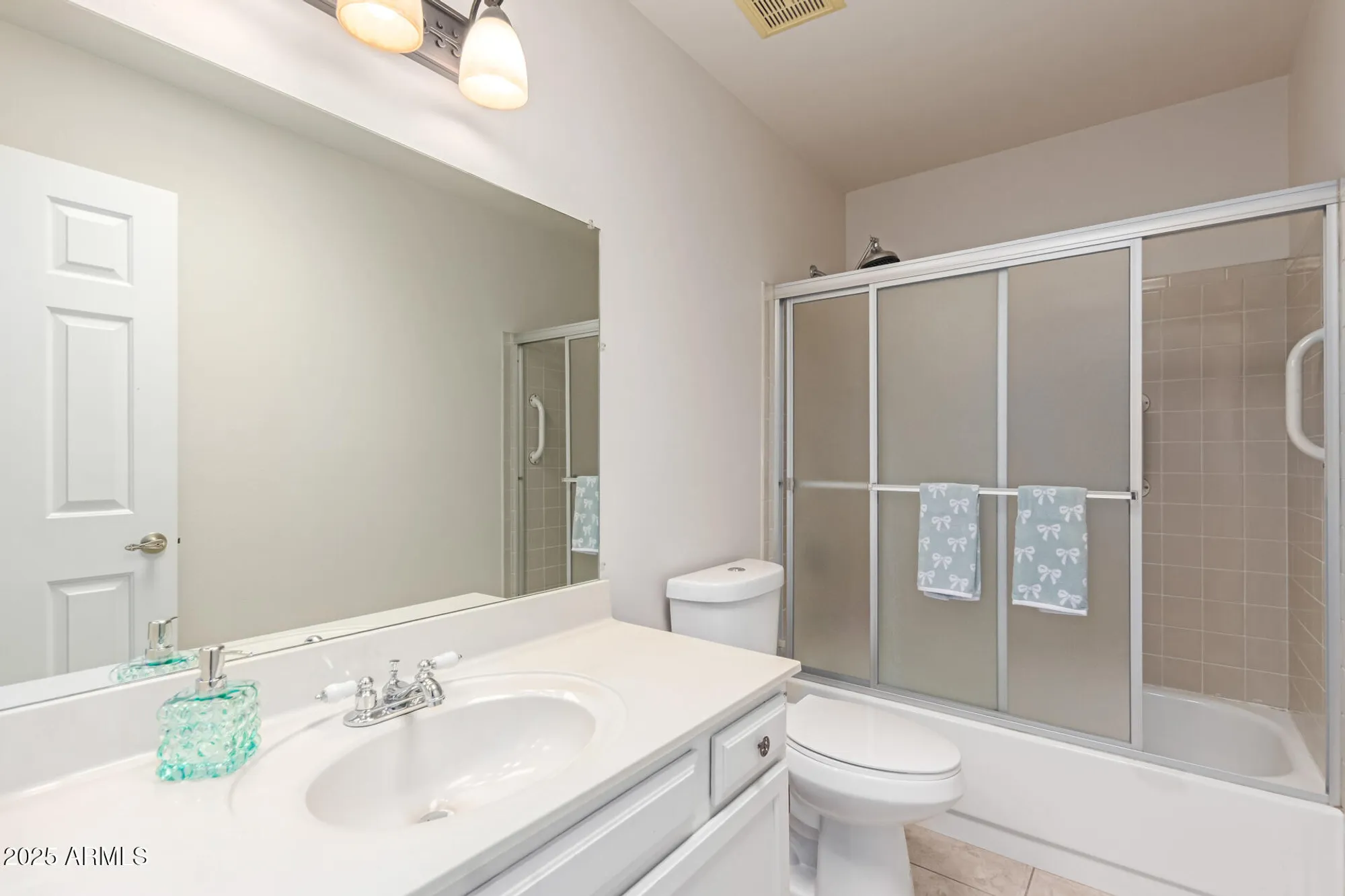 Property Slideshow image 21 of 27 | 19093 n 97th ln, Peoria, AZ, 85382