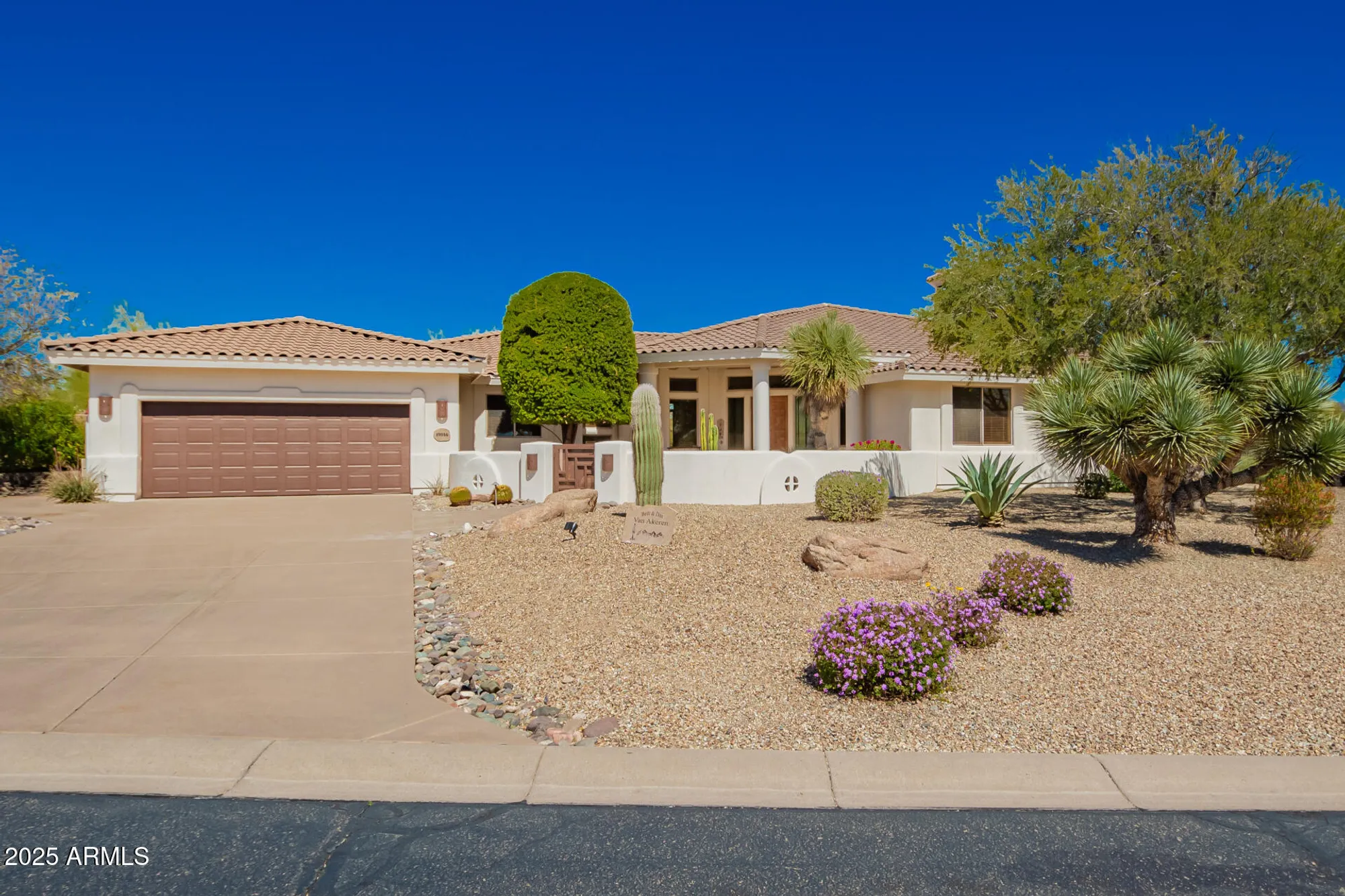 Property Slideshow image 1 of 70 | 19046 e tonto verde dr, Rio Verde, AZ, 85263