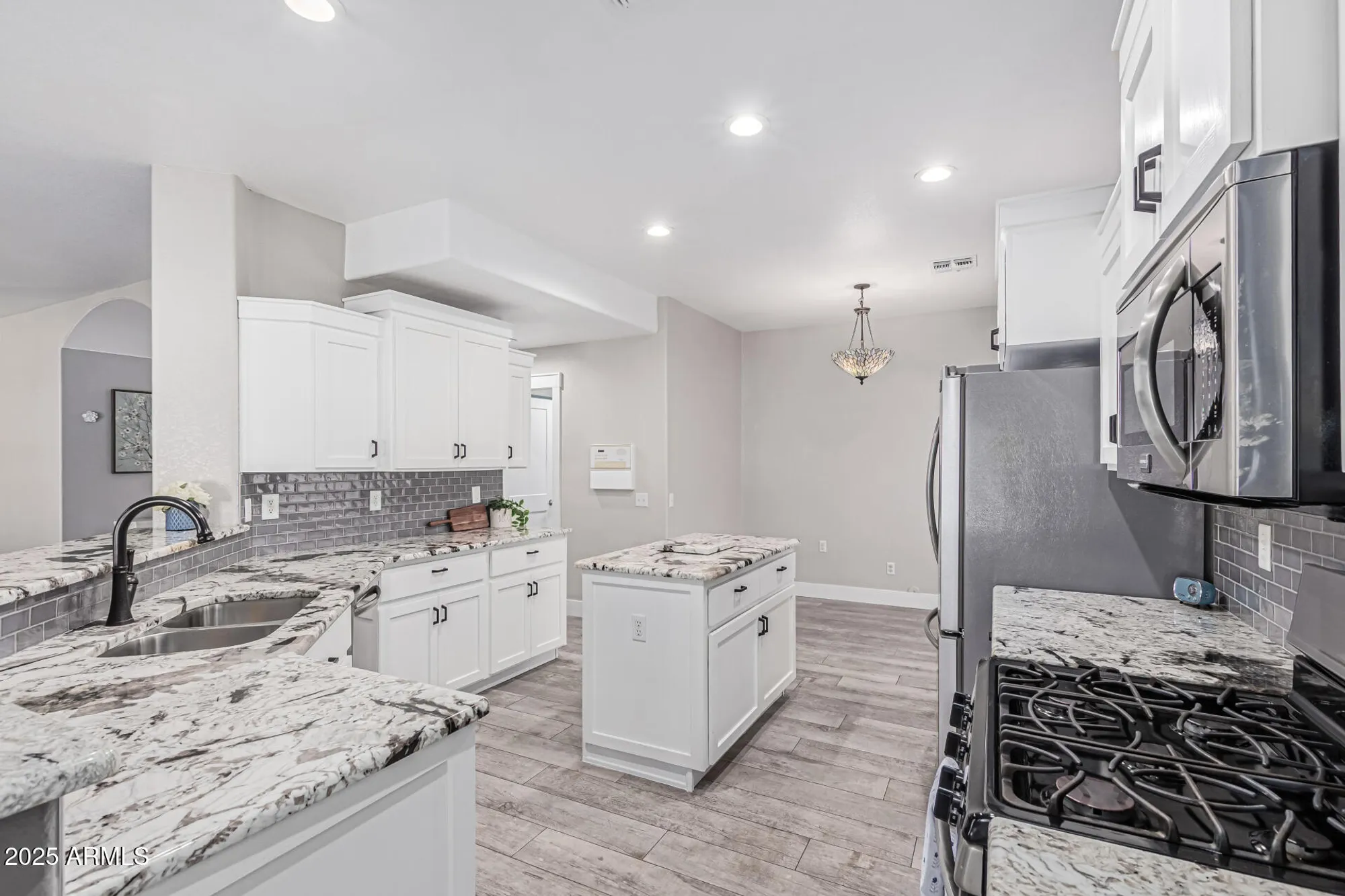 Property Slideshow image 12 of 36 | 14932 w whitton ave, Goodyear, AZ, 85395