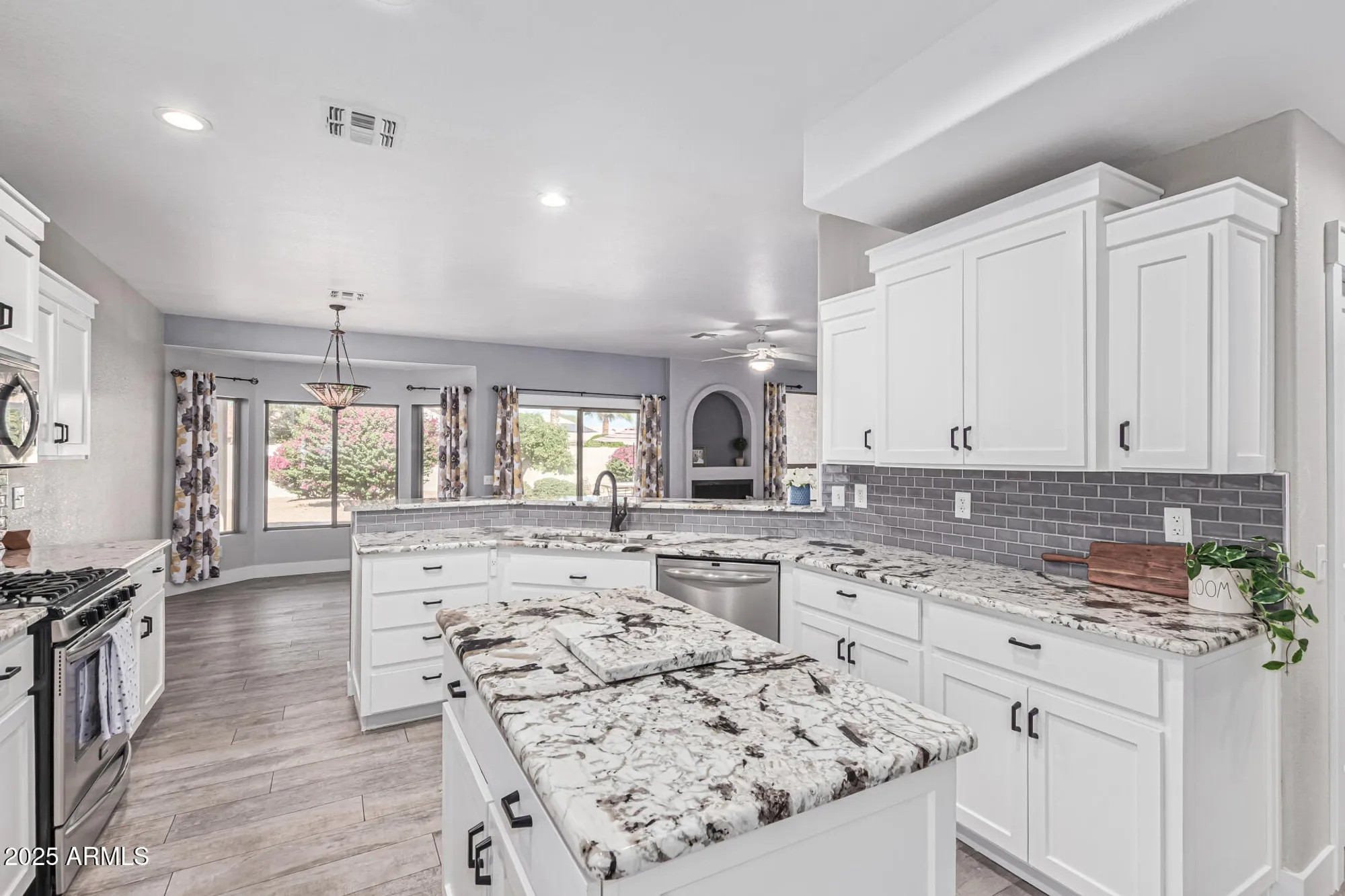 Property Slideshow image 14 of 36 | 14932 w whitton ave, Goodyear, AZ, 85395