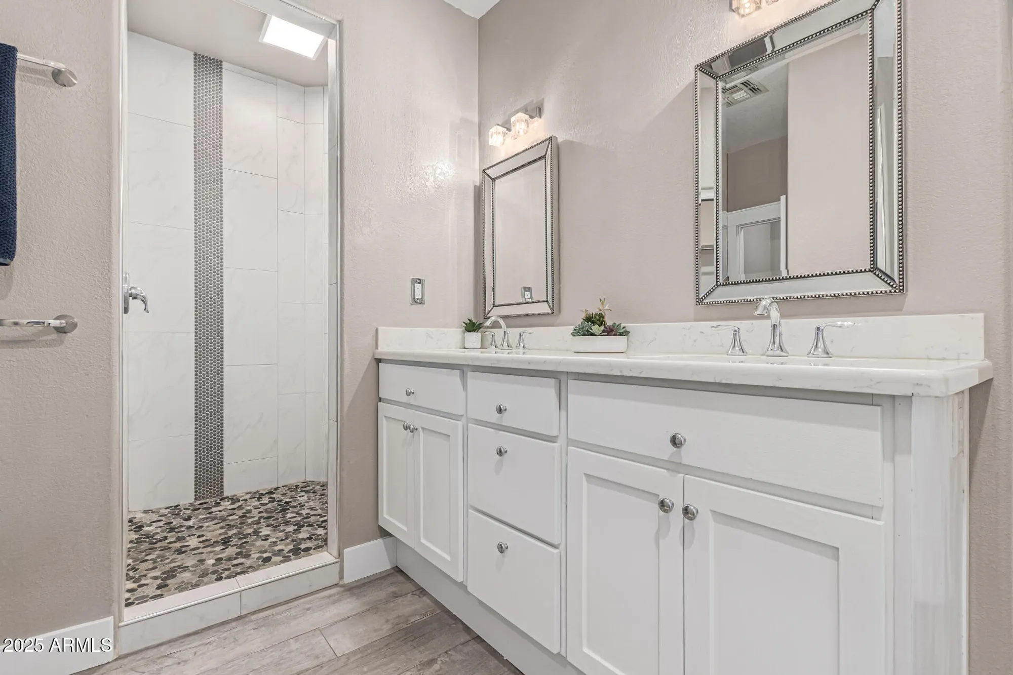 Property Slideshow image 21 of 36 | 14932 w whitton ave, Goodyear, AZ, 85395