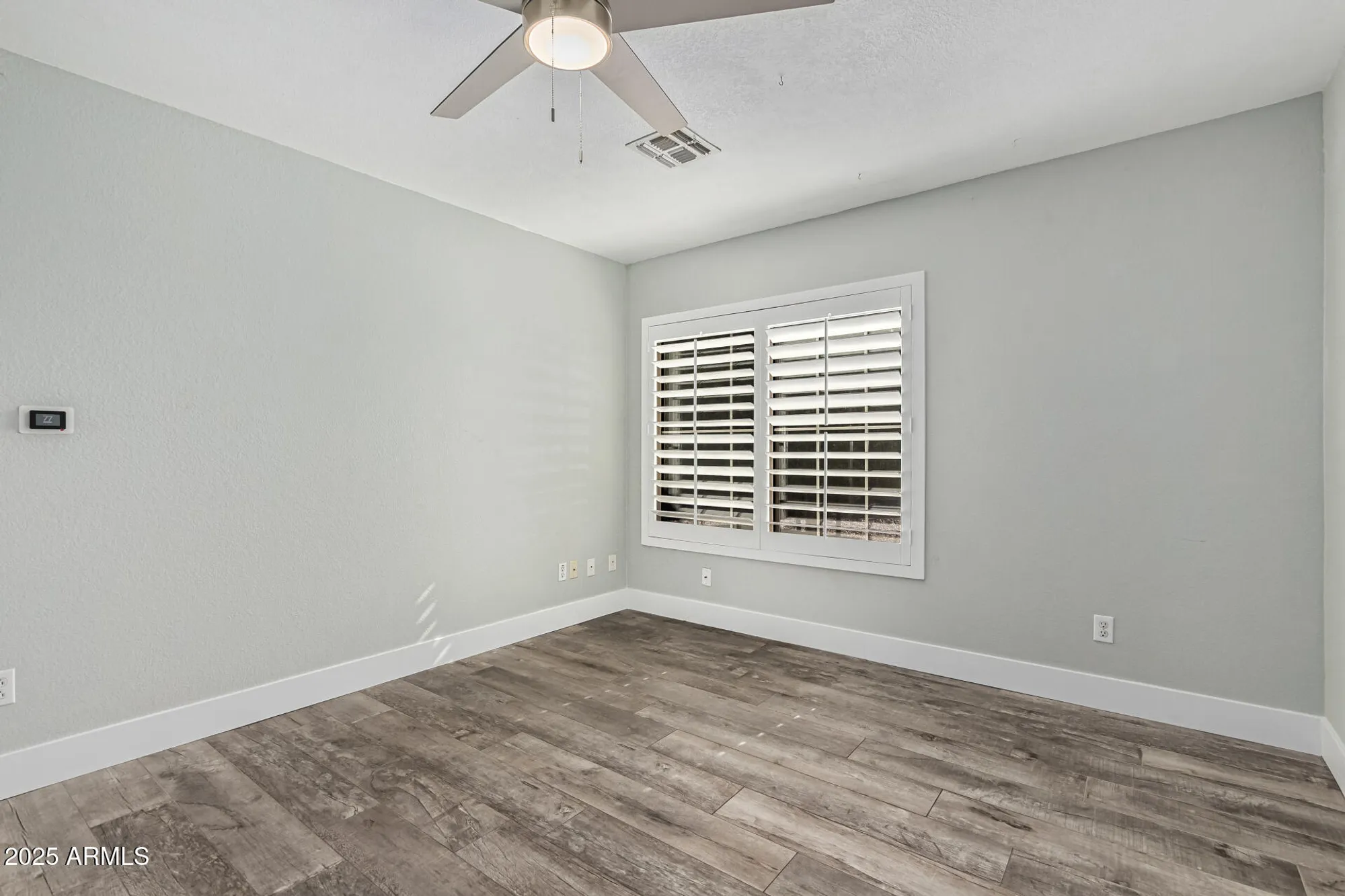 Property Slideshow image 15 of 36 | 14932 w whitton ave, Goodyear, AZ, 85395