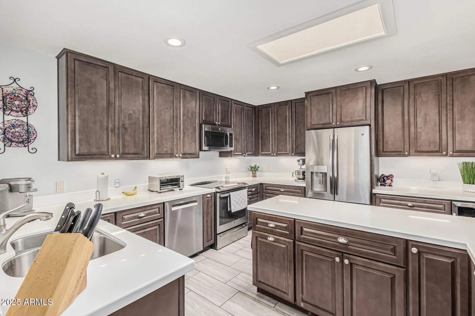 Property Slideshow image 14 of 45 | 18778 n 94th ave, Peoria, AZ, 85382