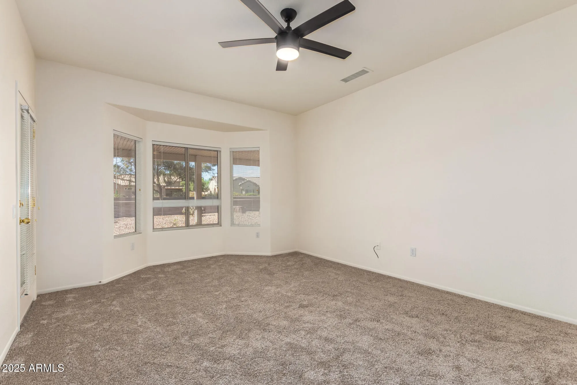Property Slideshow image 17 of 38 | 19740 n wind rose way, Surprise, AZ, 85374