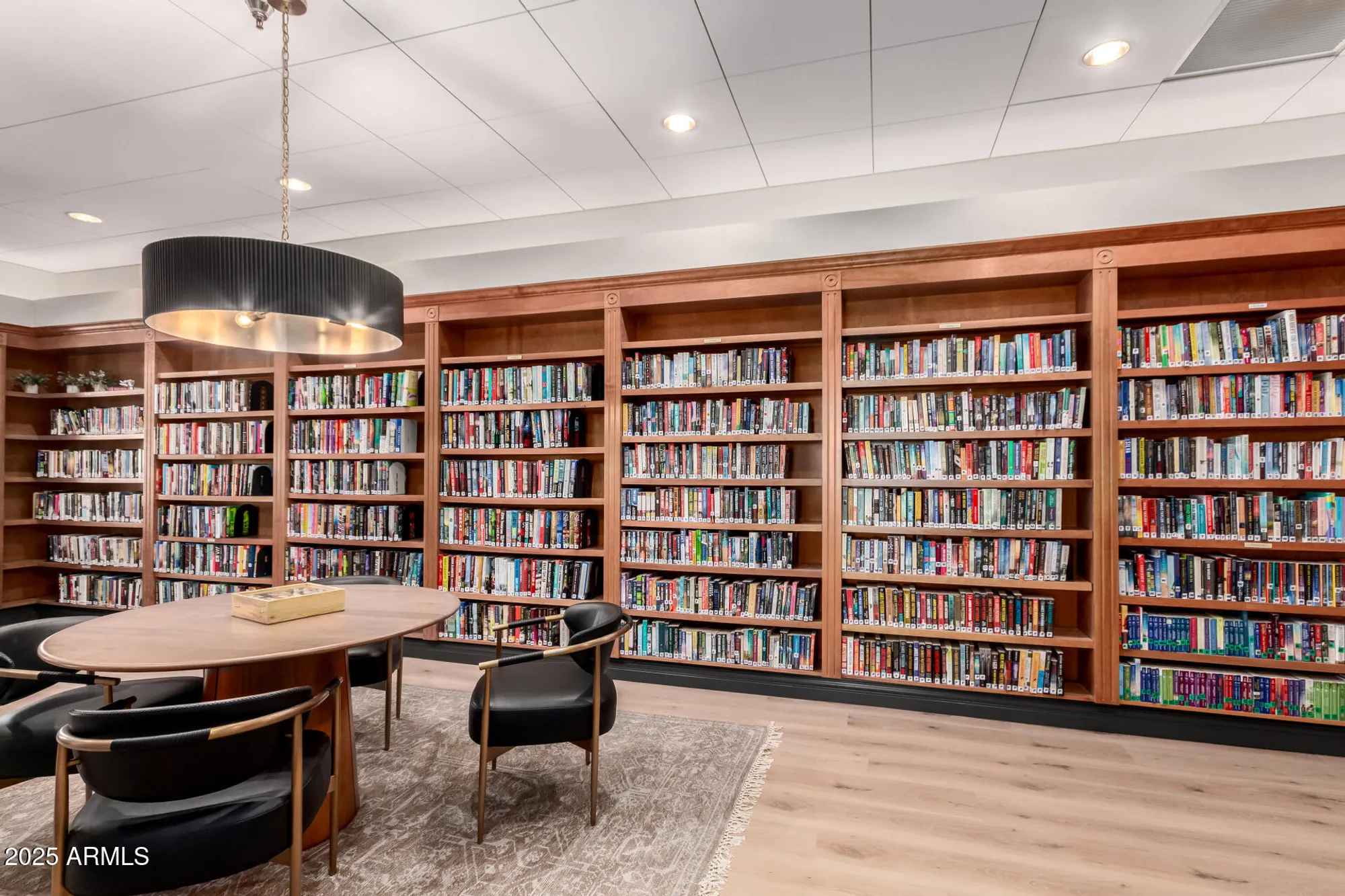 Property Slideshow image 31 of 44 | 6050 s windstream pl, Chandler, AZ, 85249