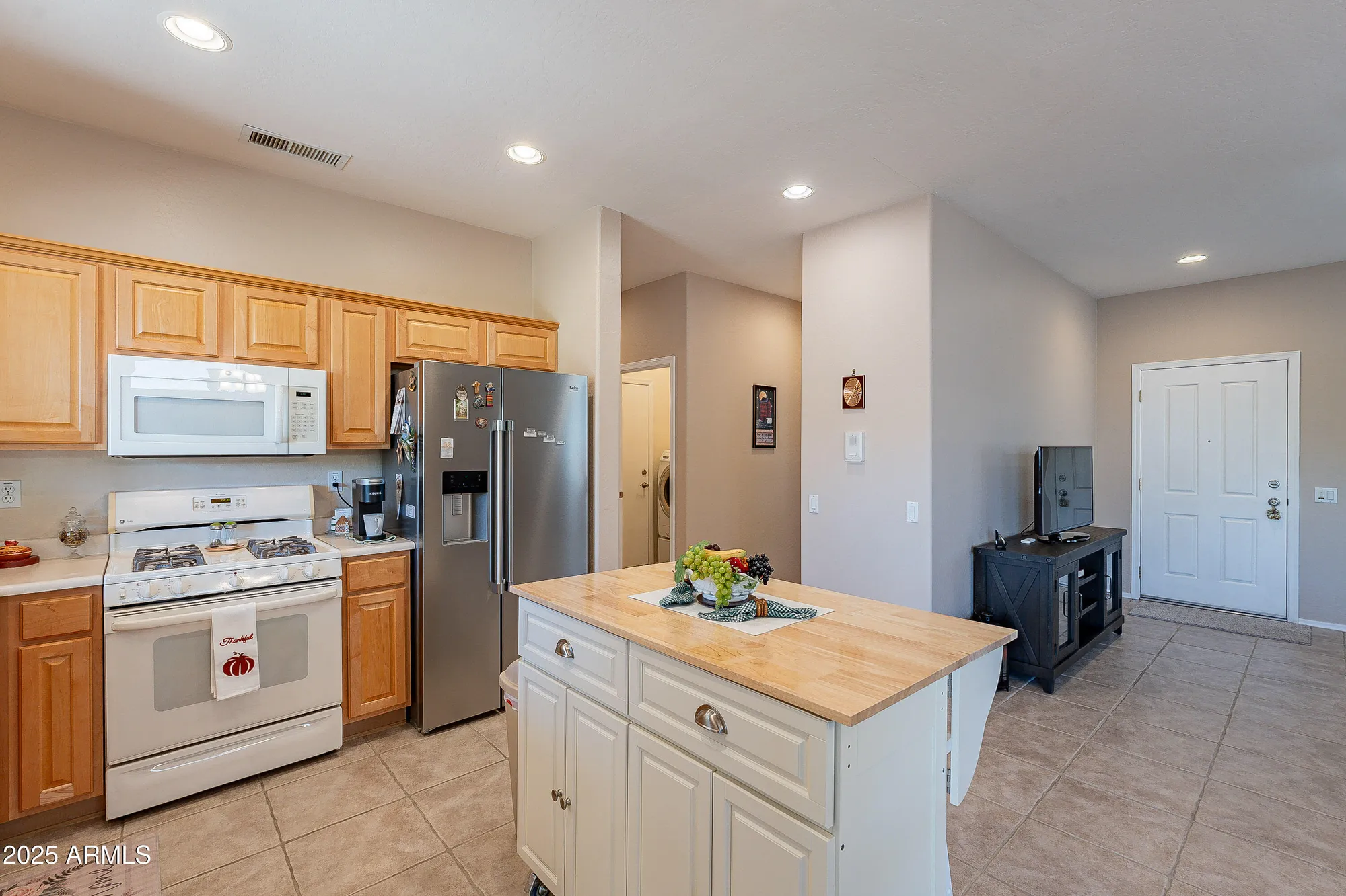 Property Slideshow image 23 of 26 | 16916 w eureka springs dr, Surprise, AZ, 85387