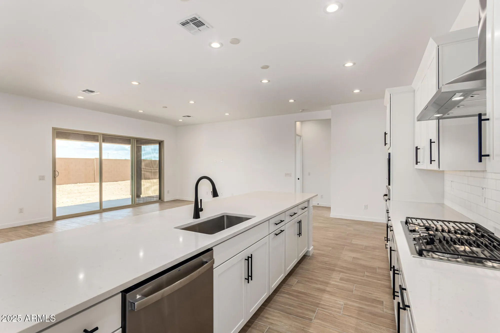 Property Slideshow image 8 of 46 | 24172 n 172nd dr, Surprise, AZ, 85387