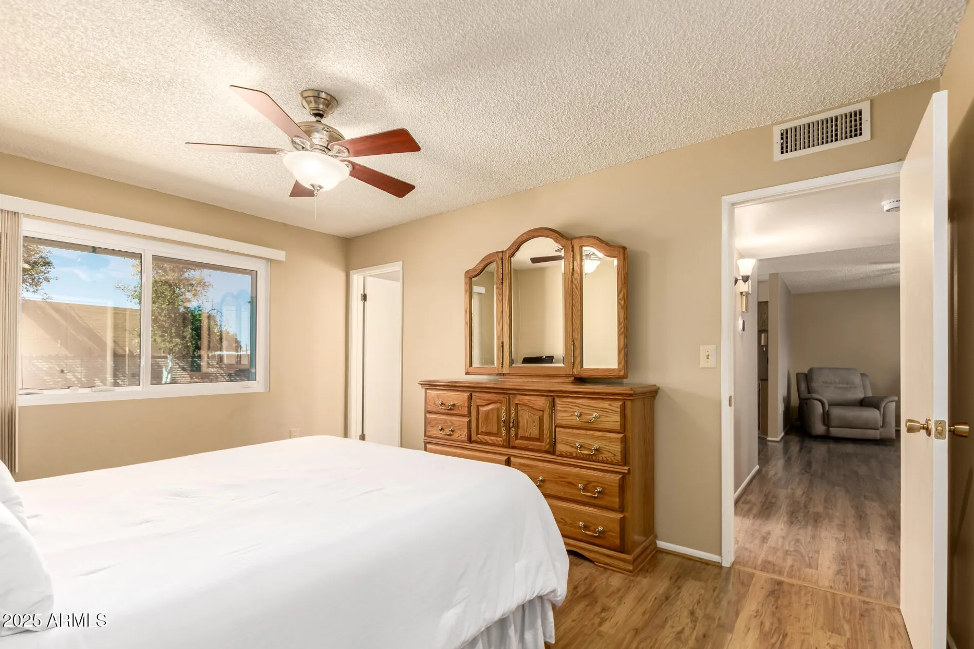 Property Slideshow image 17 of 32 | 10215 w kingswood cir, Sun City, AZ, 85351