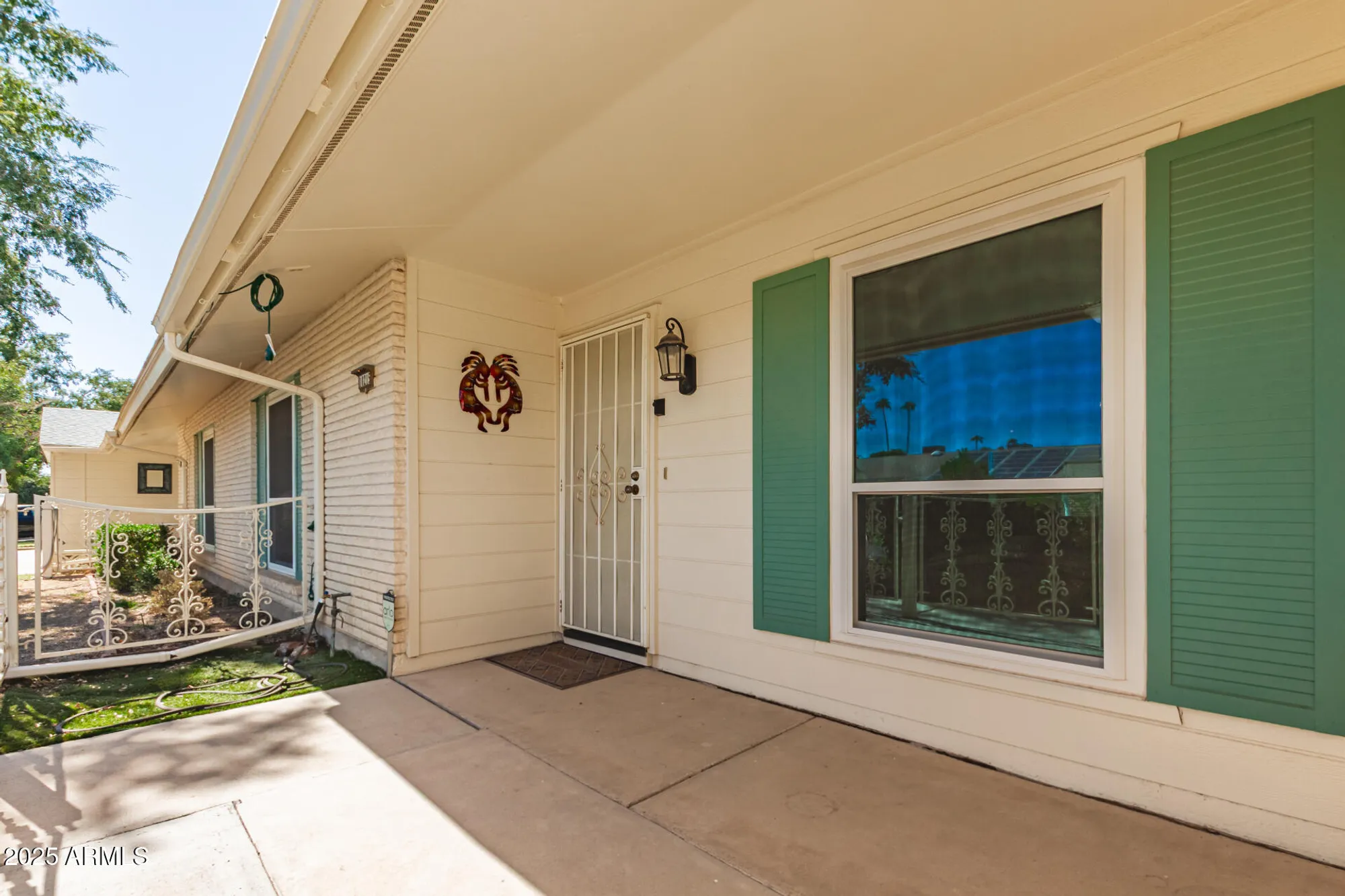 Property Slideshow image 7 of 32 | 10215 w kingswood cir, Sun City, AZ, 85351