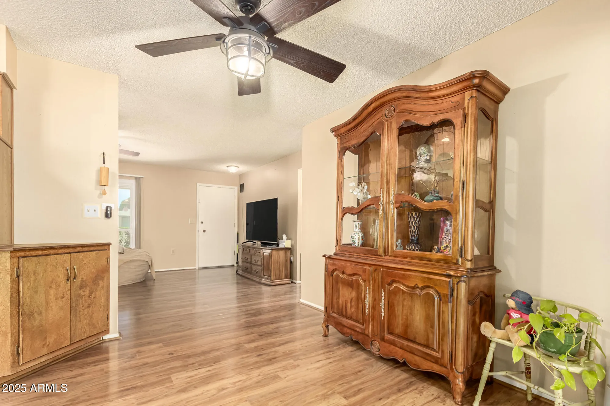 Property Slideshow image 11 of 32 | 10215 w kingswood cir, Sun City, AZ, 85351