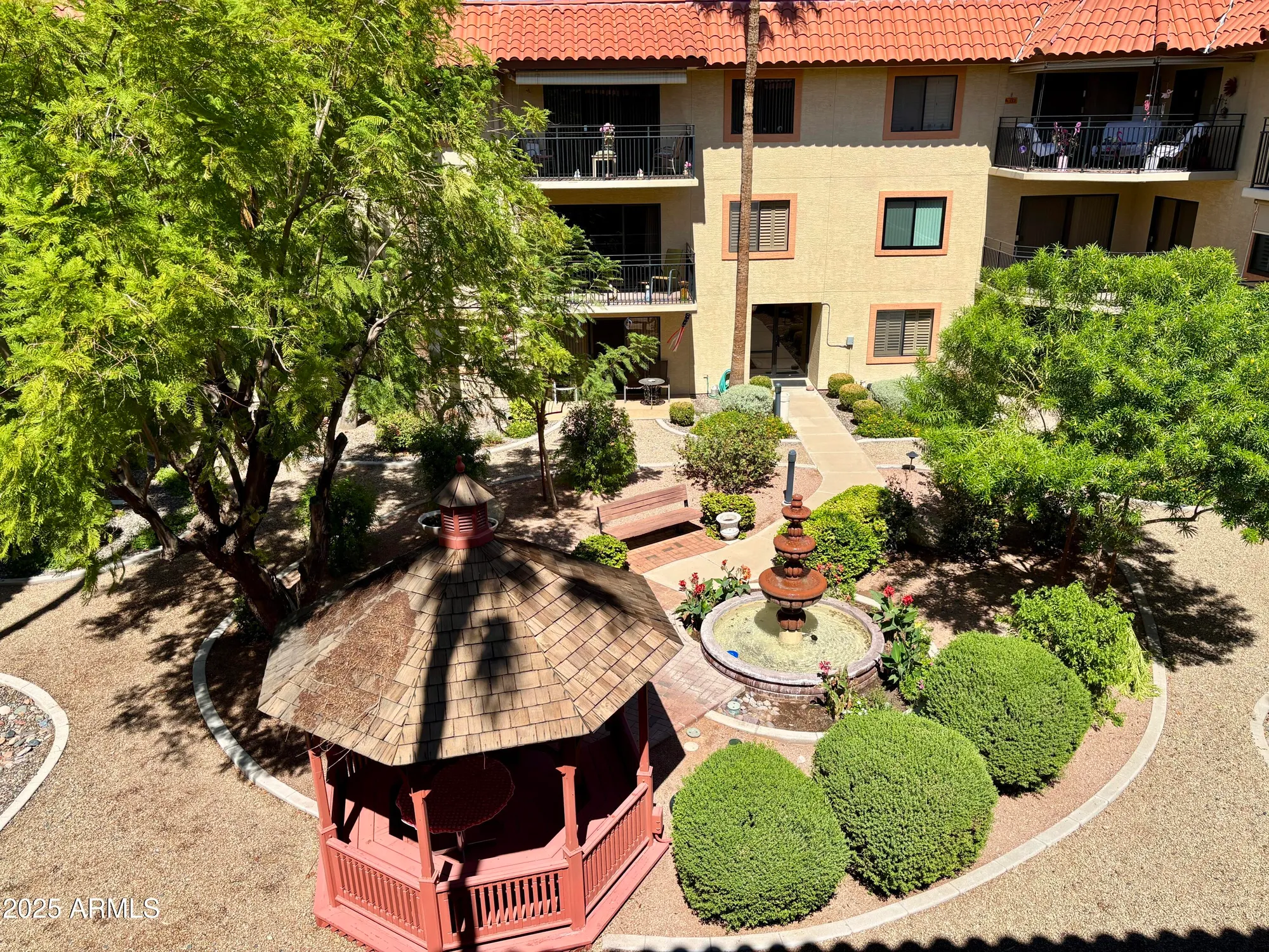 Property Slideshow image 1 of 19 | 10330 w thunderbird blvd a316, Sun City, AZ, 85351