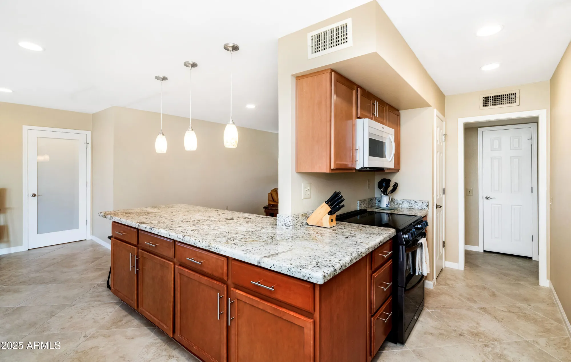 Property Slideshow image 10 of 26 | 9535 w willowbrook dr, Sun City, AZ, 85373