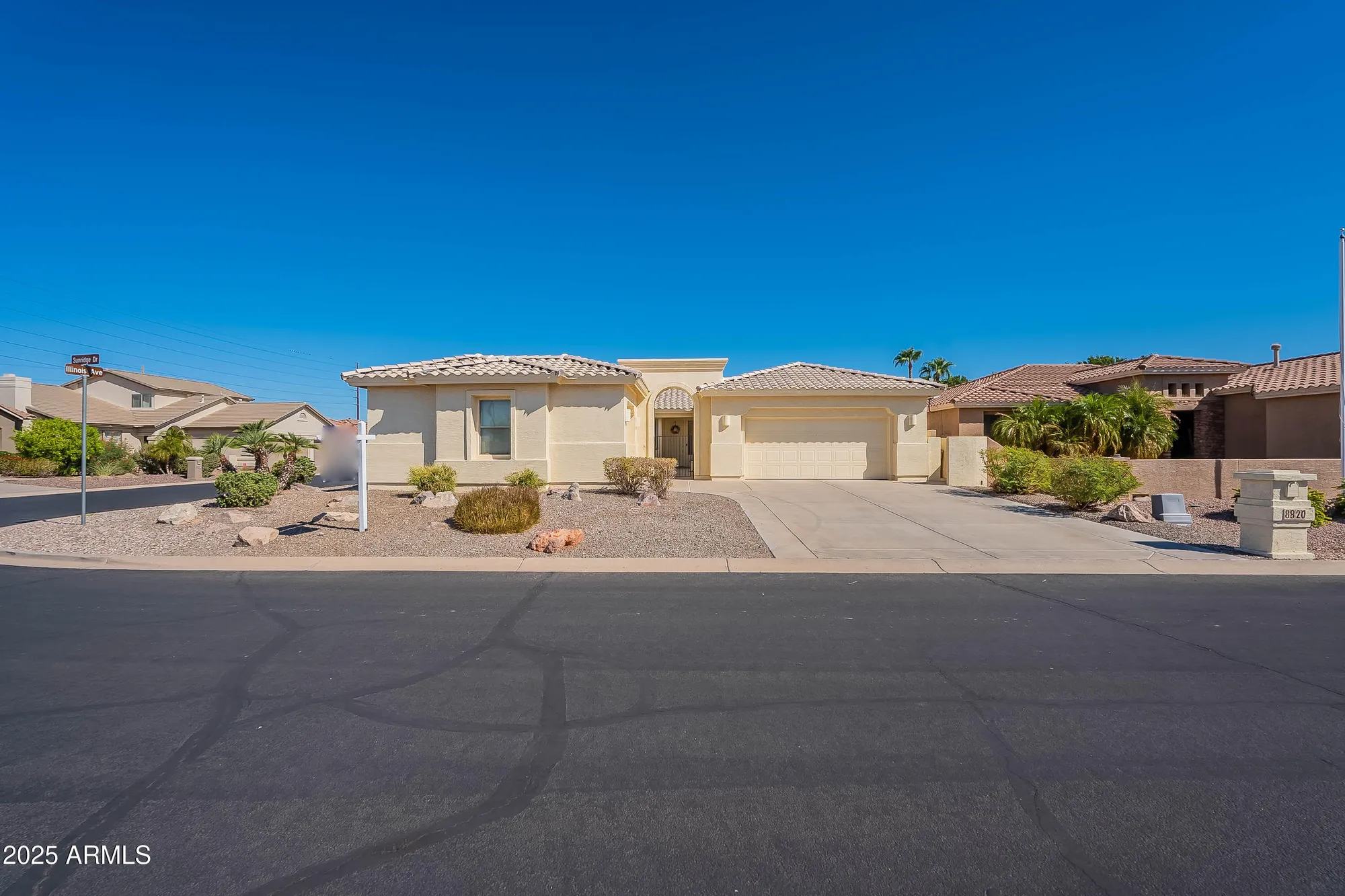 Property Slideshow image 2 of 67 | 8820 e sunridge dr, Sun Lakes, AZ, 85248