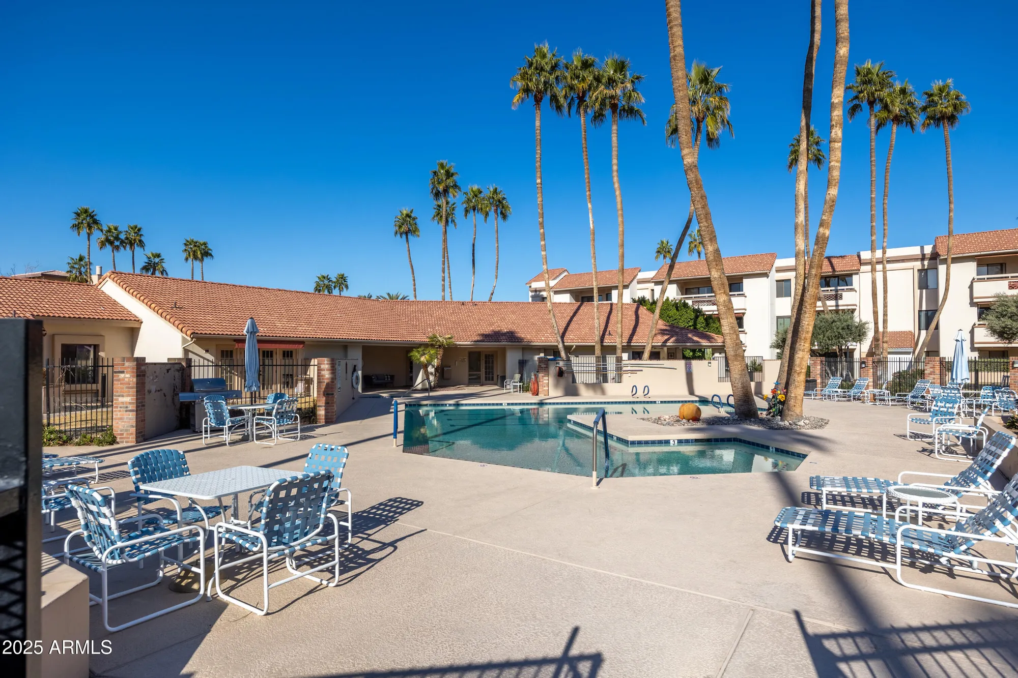 Property Slideshow image 23 of 27 | 17404 n 99th ave 137, Sun City, AZ, 85373