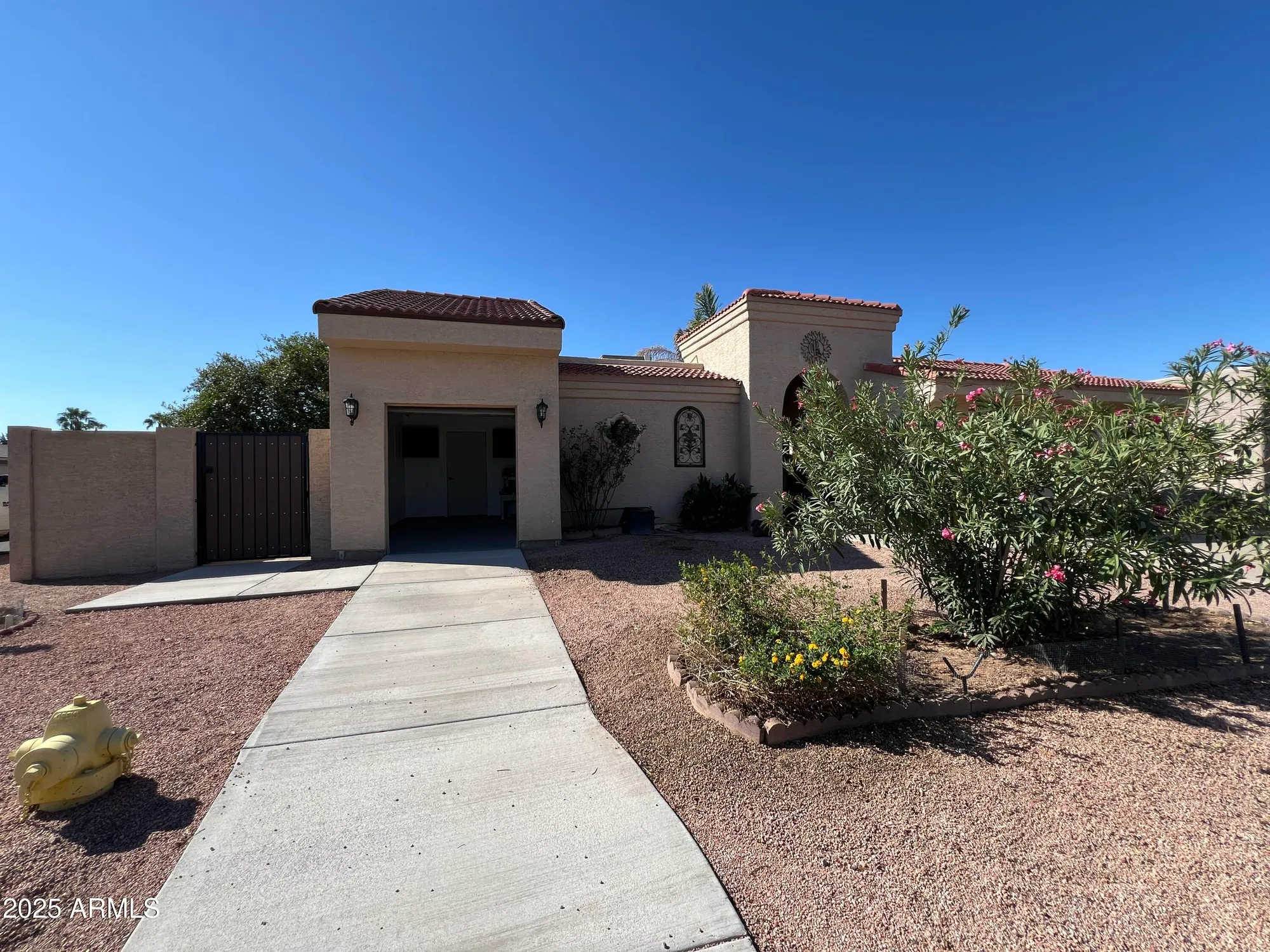 Property Slideshow image 4 of 42 | 10429 e san tan blvd, Sun Lakes, AZ, 85248