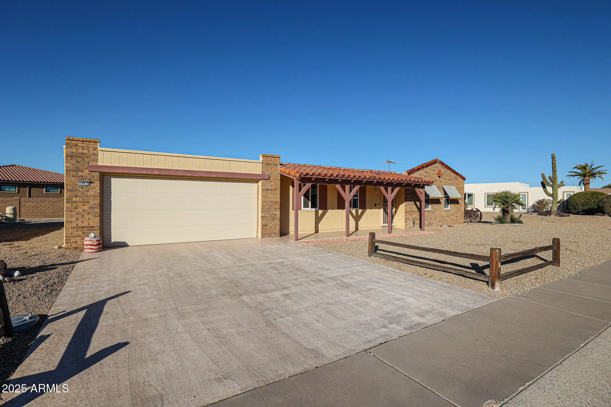 Property Slideshow image 8 of 33 | 14618 n shiprock dr, Sun City, AZ, 85351