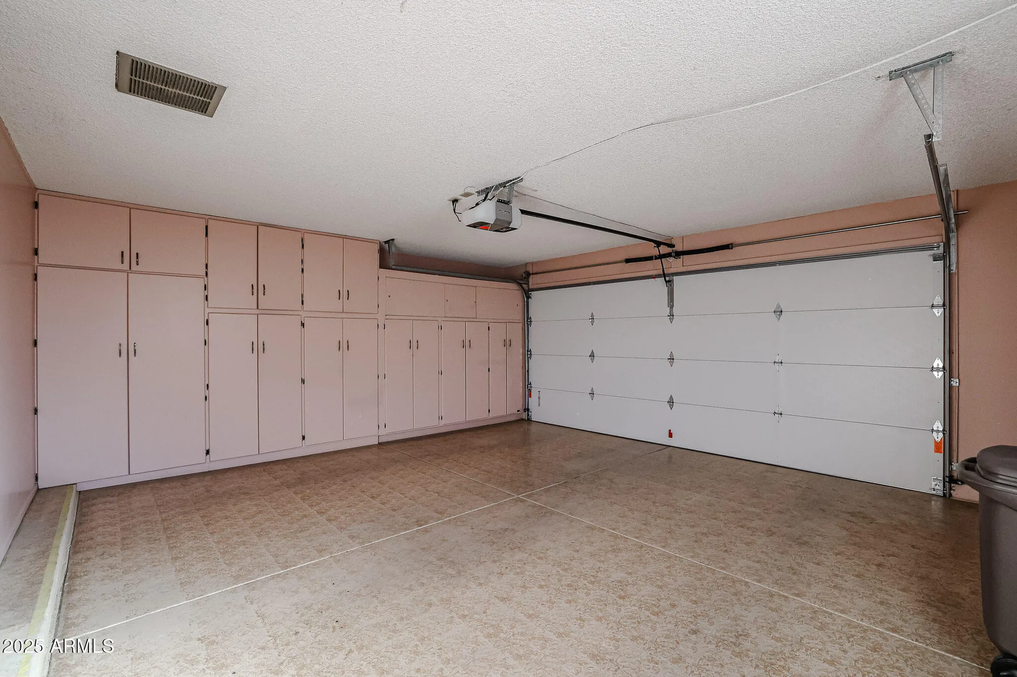 Property Slideshow image 12 of 33 | 14618 n shiprock dr, Sun City, AZ, 85351