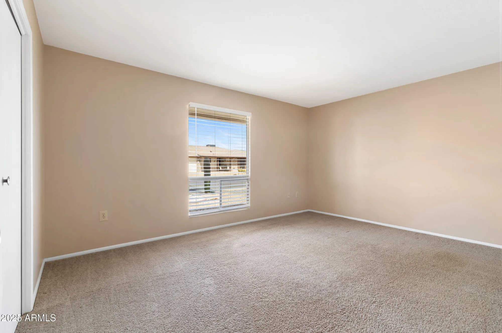 Property Slideshow image 25 of 31 | 10301 w charter oak dr, Sun City, AZ, 85351