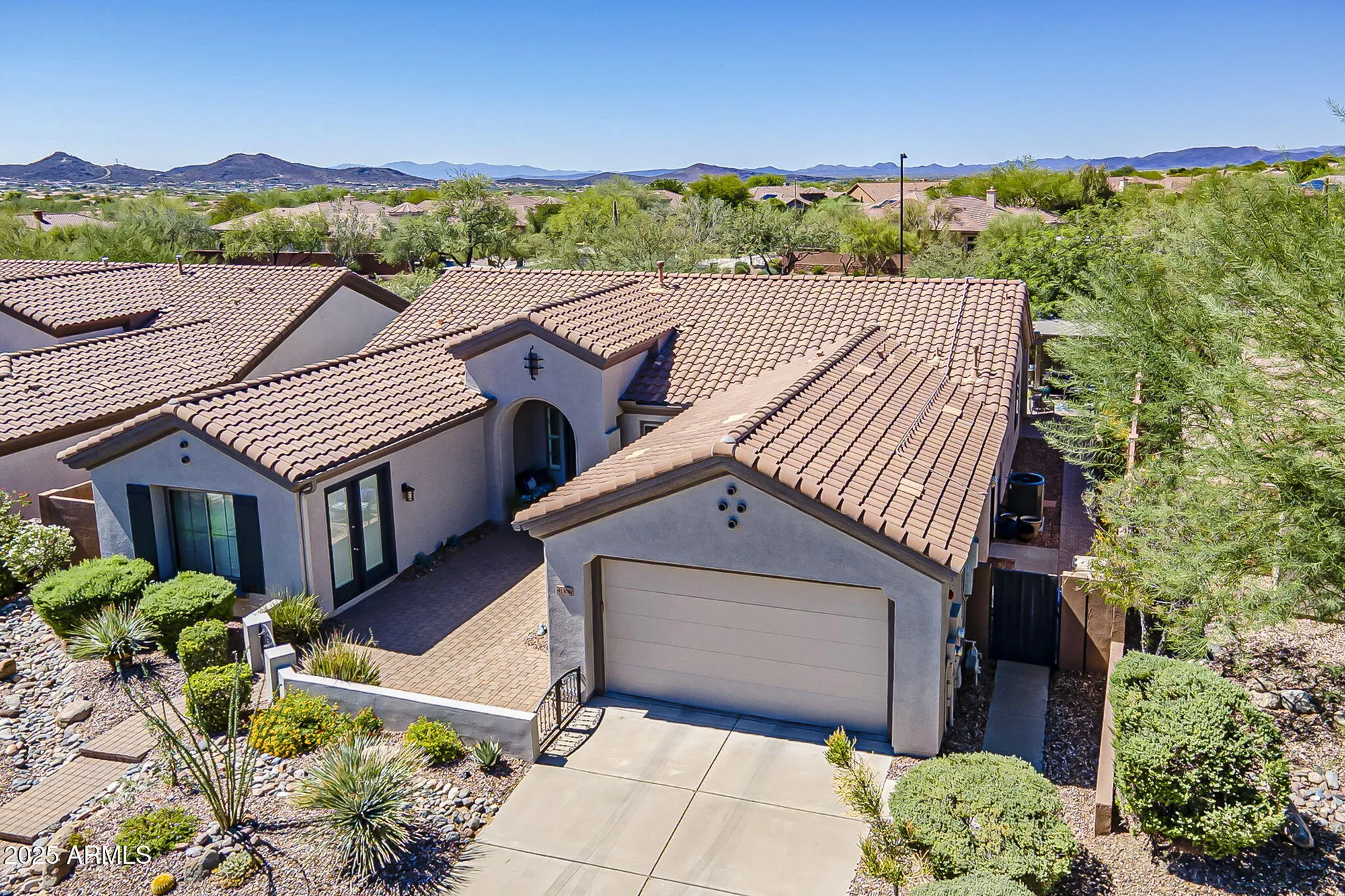 Property Slideshow image 44 of 64 | 41306 n bent creek way, Phoenix, AZ, 85086