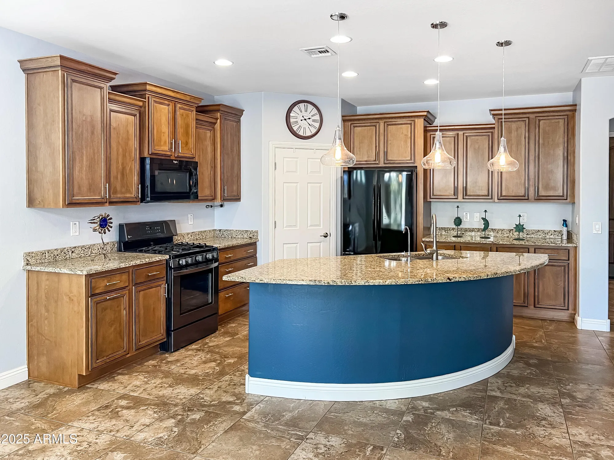 Property Slideshow image 9 of 59 | 3937 n smithsonian dr, Florence, AZ, 85132