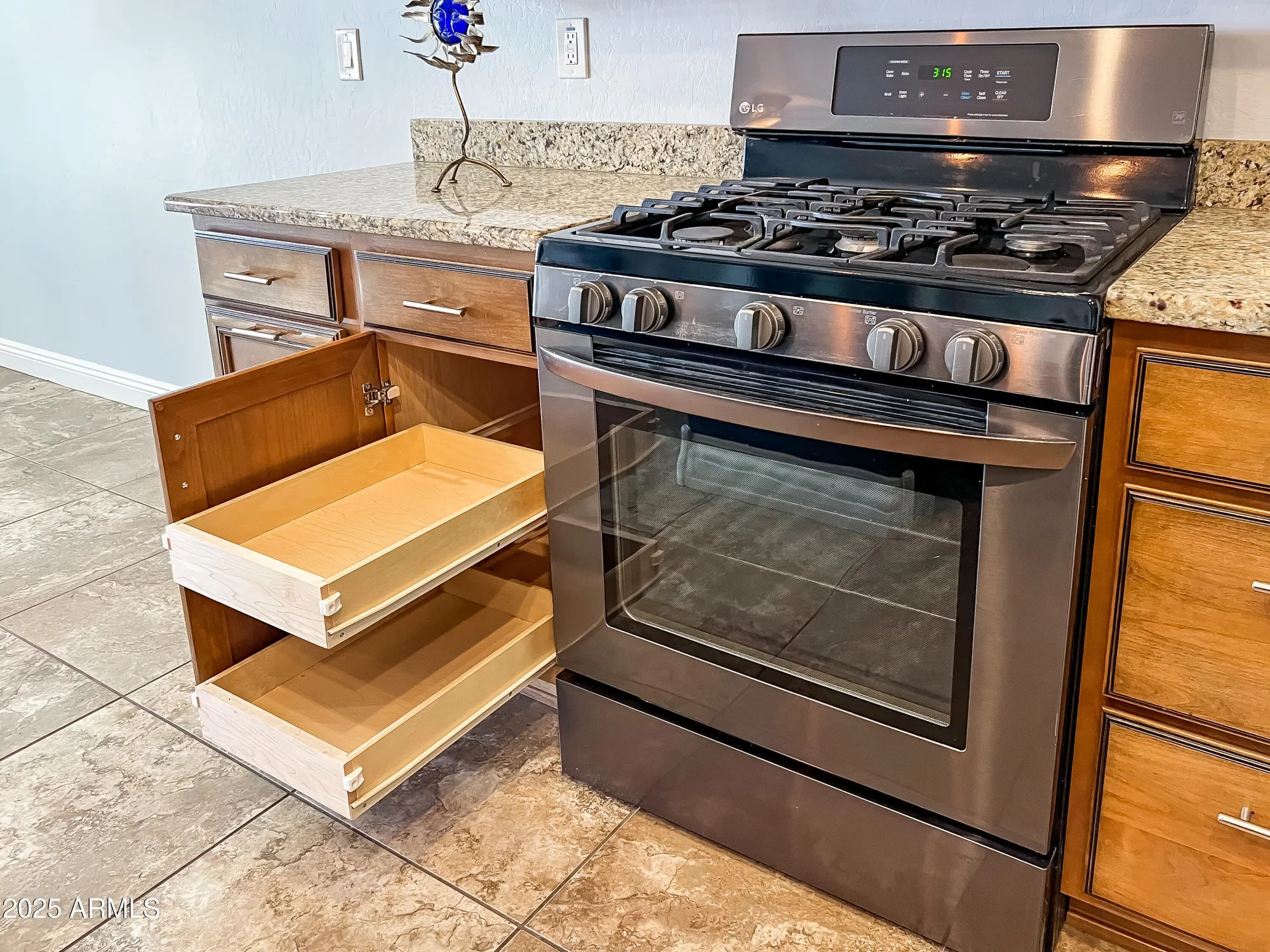 Property Slideshow image 12 of 59 | 3937 n smithsonian dr, Florence, AZ, 85132