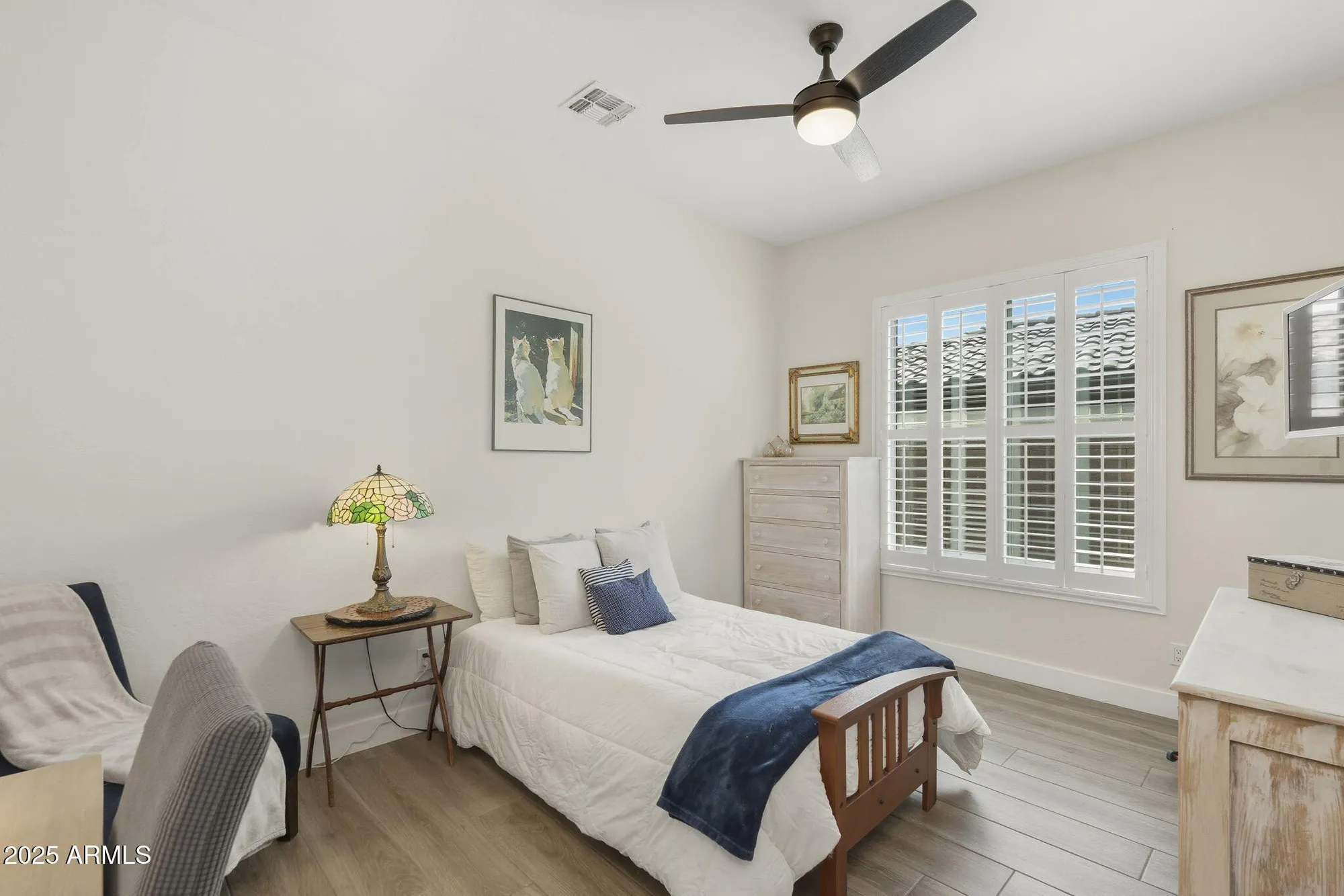 Property Slideshow image 22 of 64 | 41306 n bent creek way, Phoenix, AZ, 85086