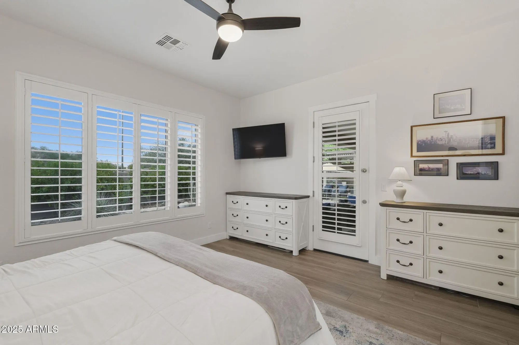 Property Slideshow image 17 of 64 | 41306 n bent creek way, Phoenix, AZ, 85086