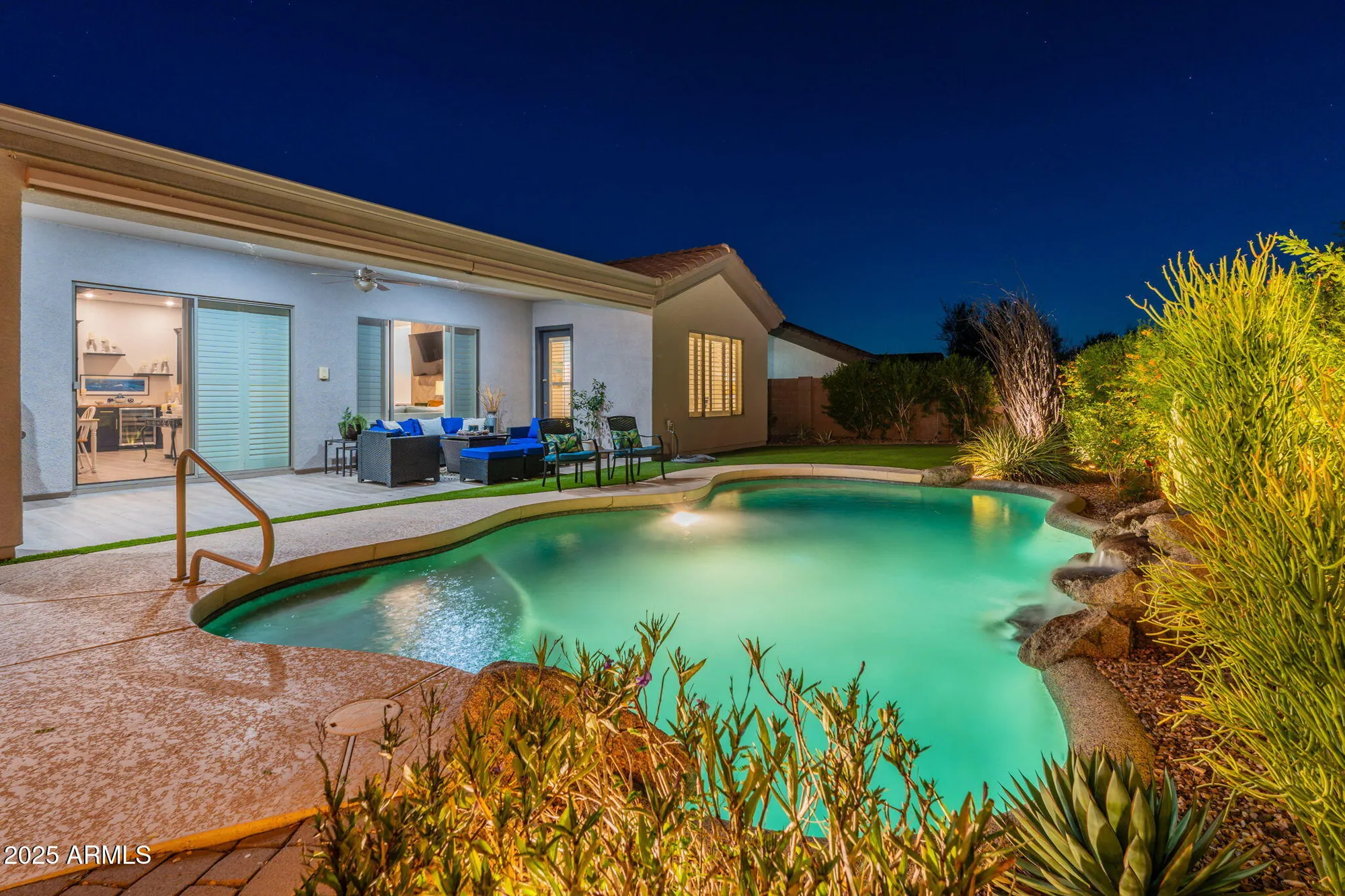 Property Slideshow image 40 of 64 | 41306 n bent creek way, Phoenix, AZ, 85086