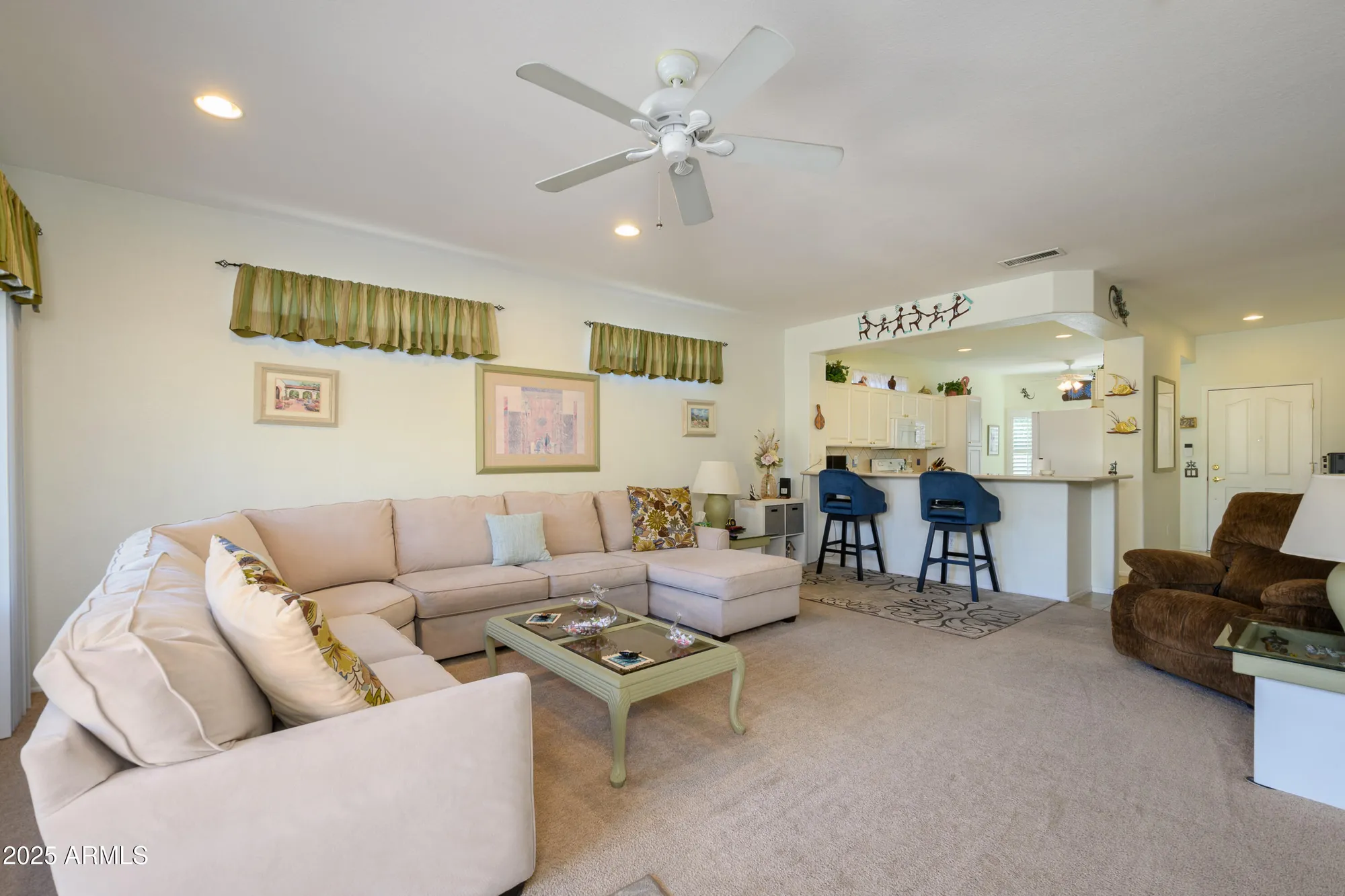 Property Slideshow image 9 of 25 | 15770 w remington dr, Surprise, AZ, 85374