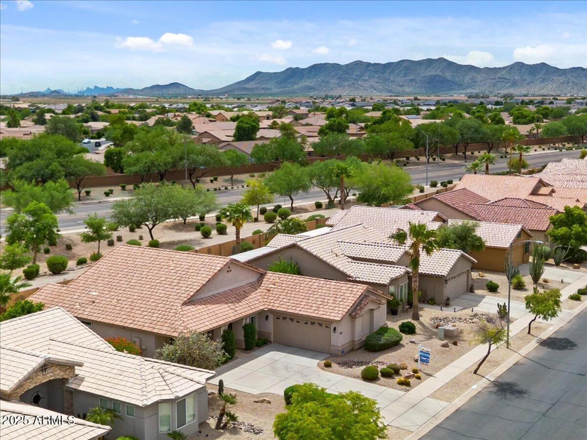 Property Slideshow image 4 of 37 | 2517 e fiesta dr, Casa Grande, AZ, 85194