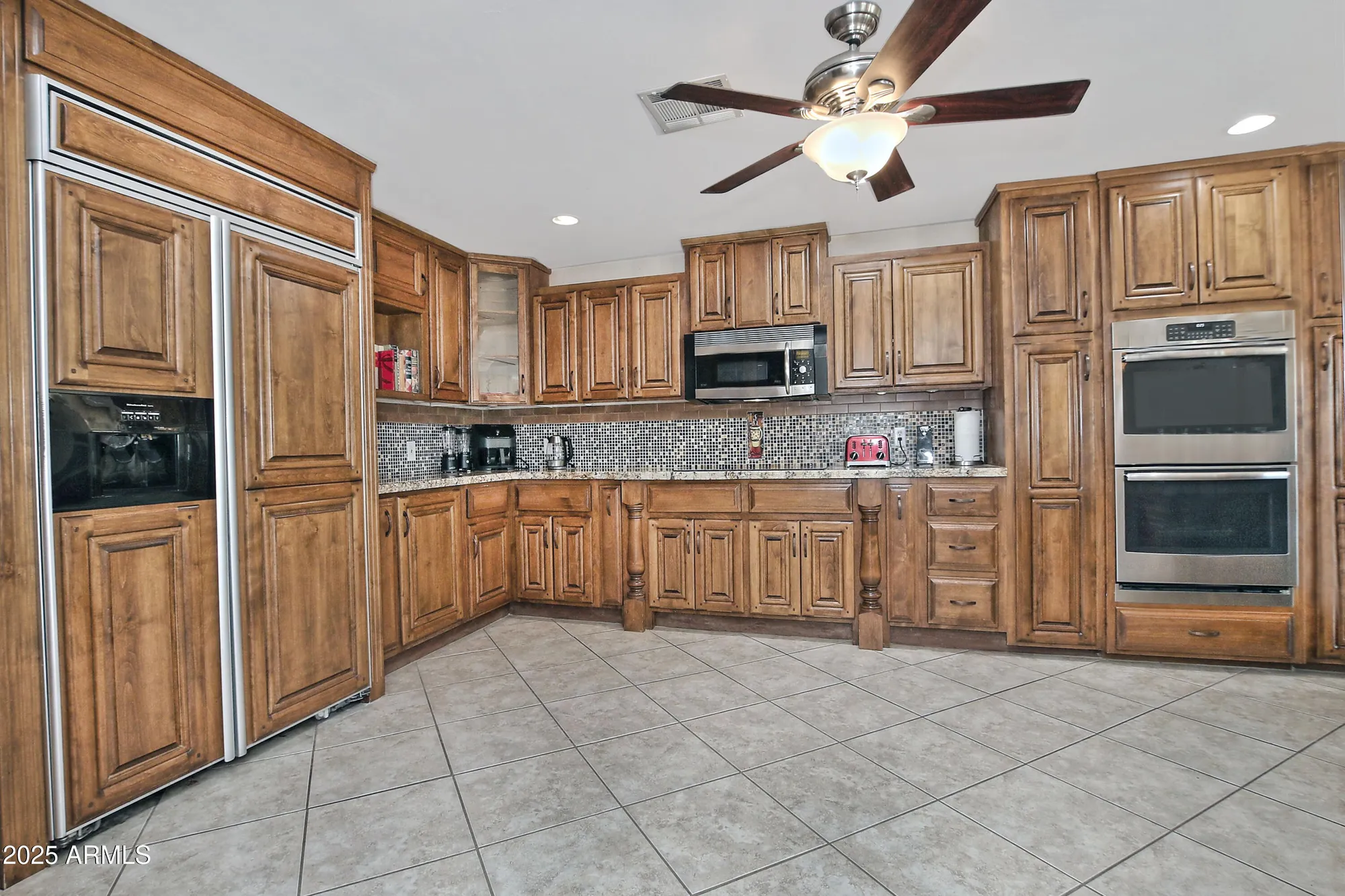 Property Slideshow image 7 of 19 | 4301 e sacaton st, Phoenix, AZ, 85044