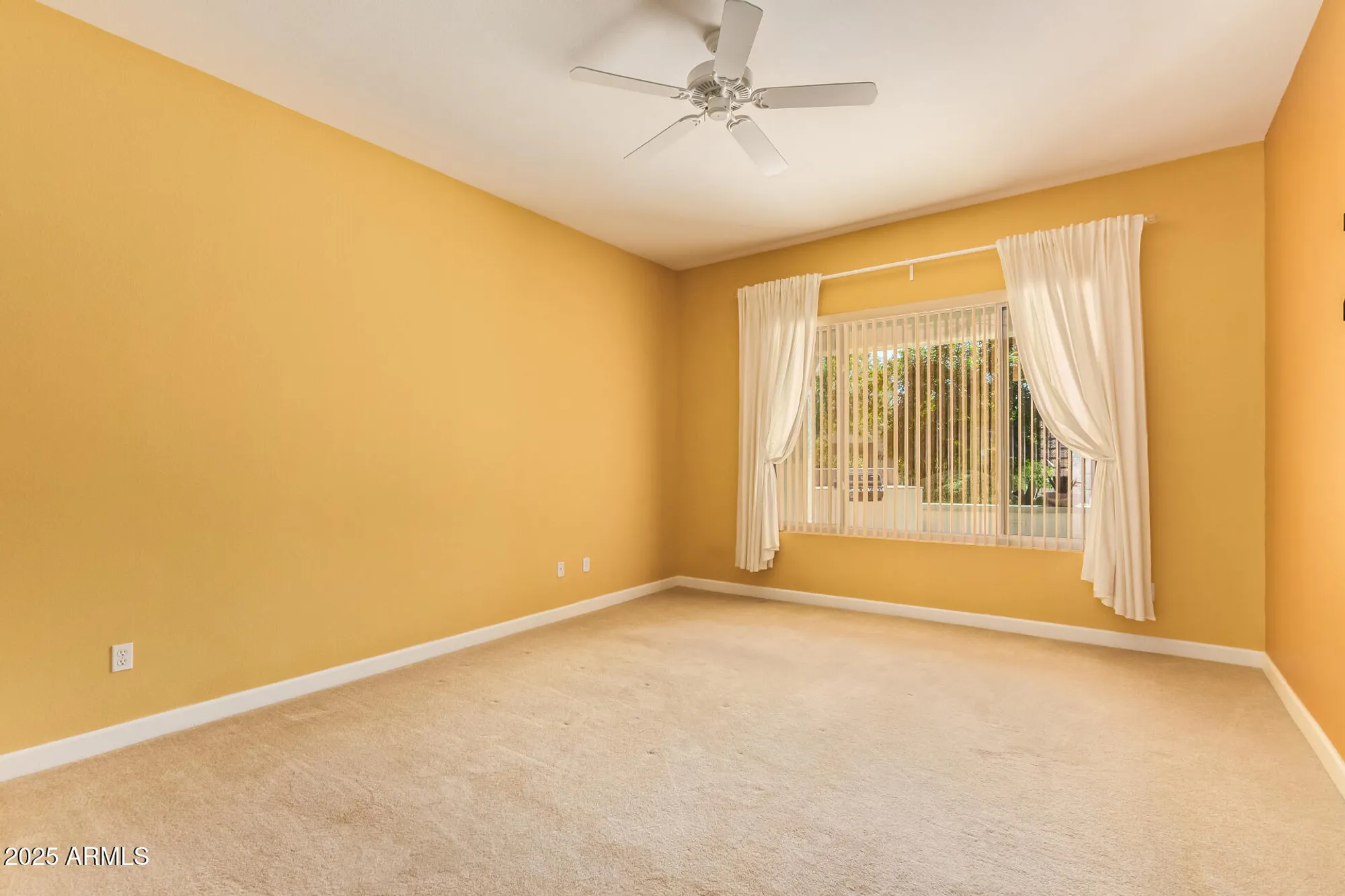 Property Slideshow image 10 of 22 | 16019 w kino dr, Surprise, AZ, 85374