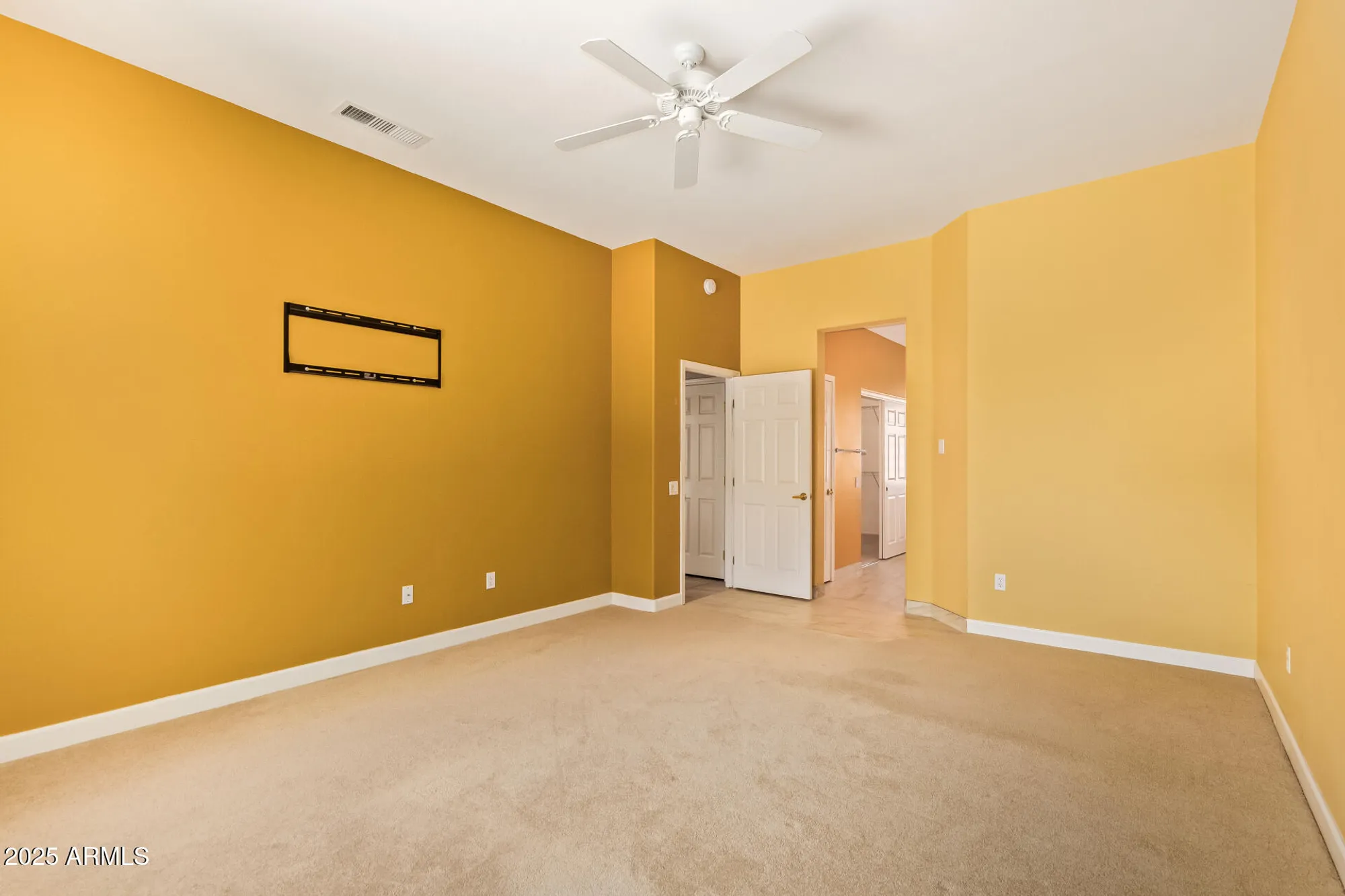 Property Slideshow image 11 of 22 | 16019 w kino dr, Surprise, AZ, 85374