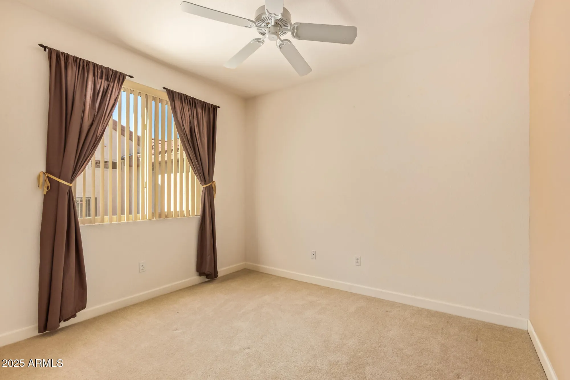 Property Slideshow image 14 of 22 | 16019 w kino dr, Surprise, AZ, 85374