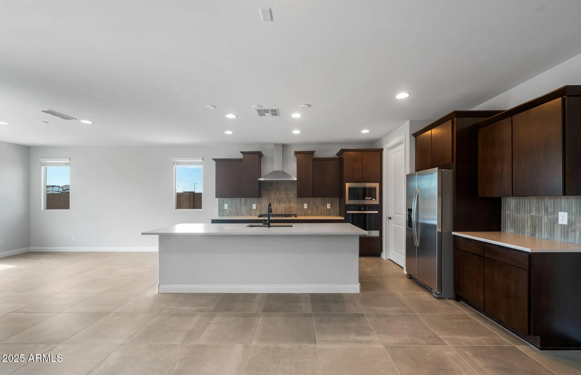 Property Slideshow image 10 of 35 | 7915 w cactus wren way, Florence, AZ, 85132