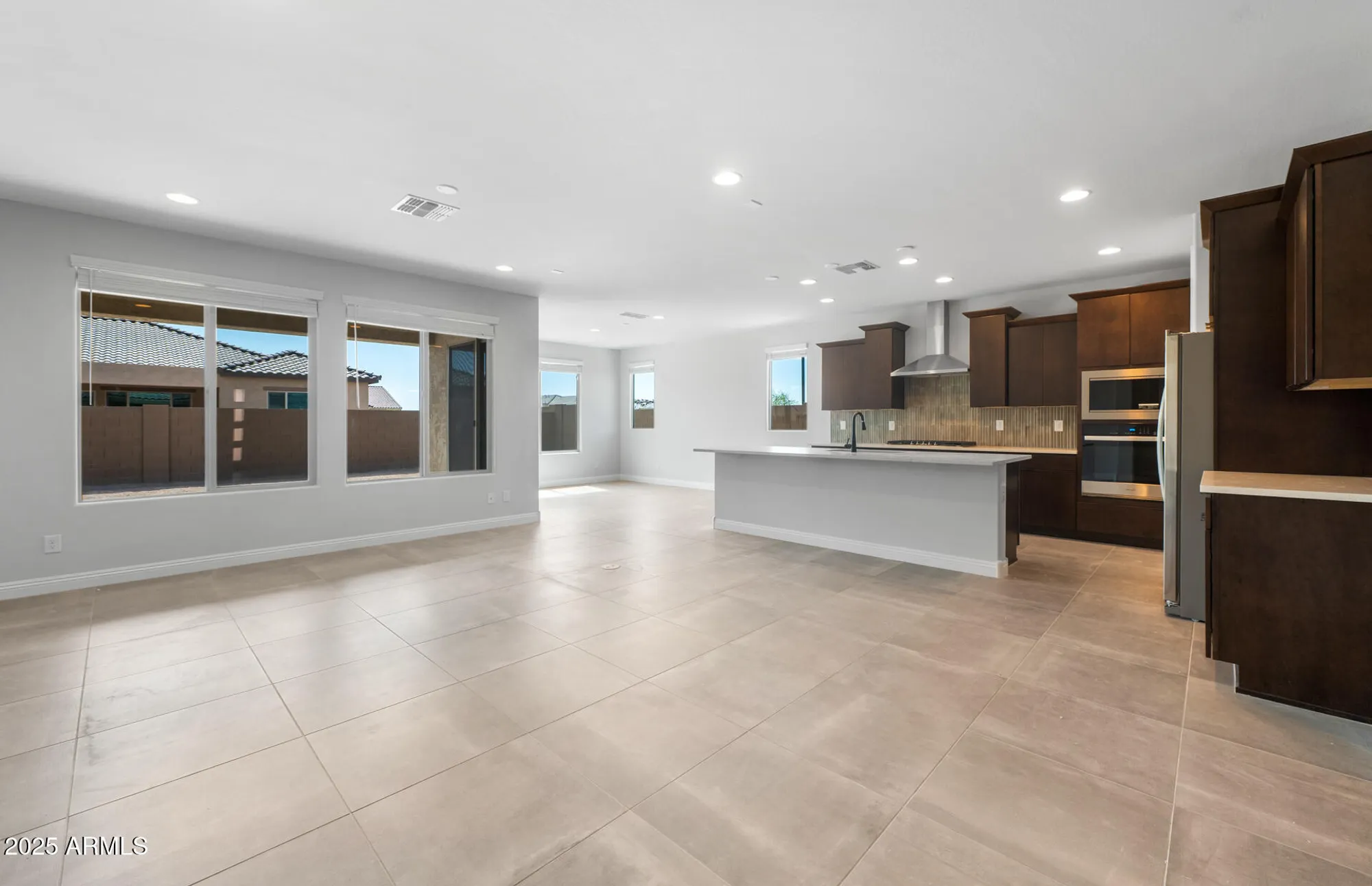 Property Slideshow image 7 of 35 | 7915 w cactus wren way, Florence, AZ, 85132