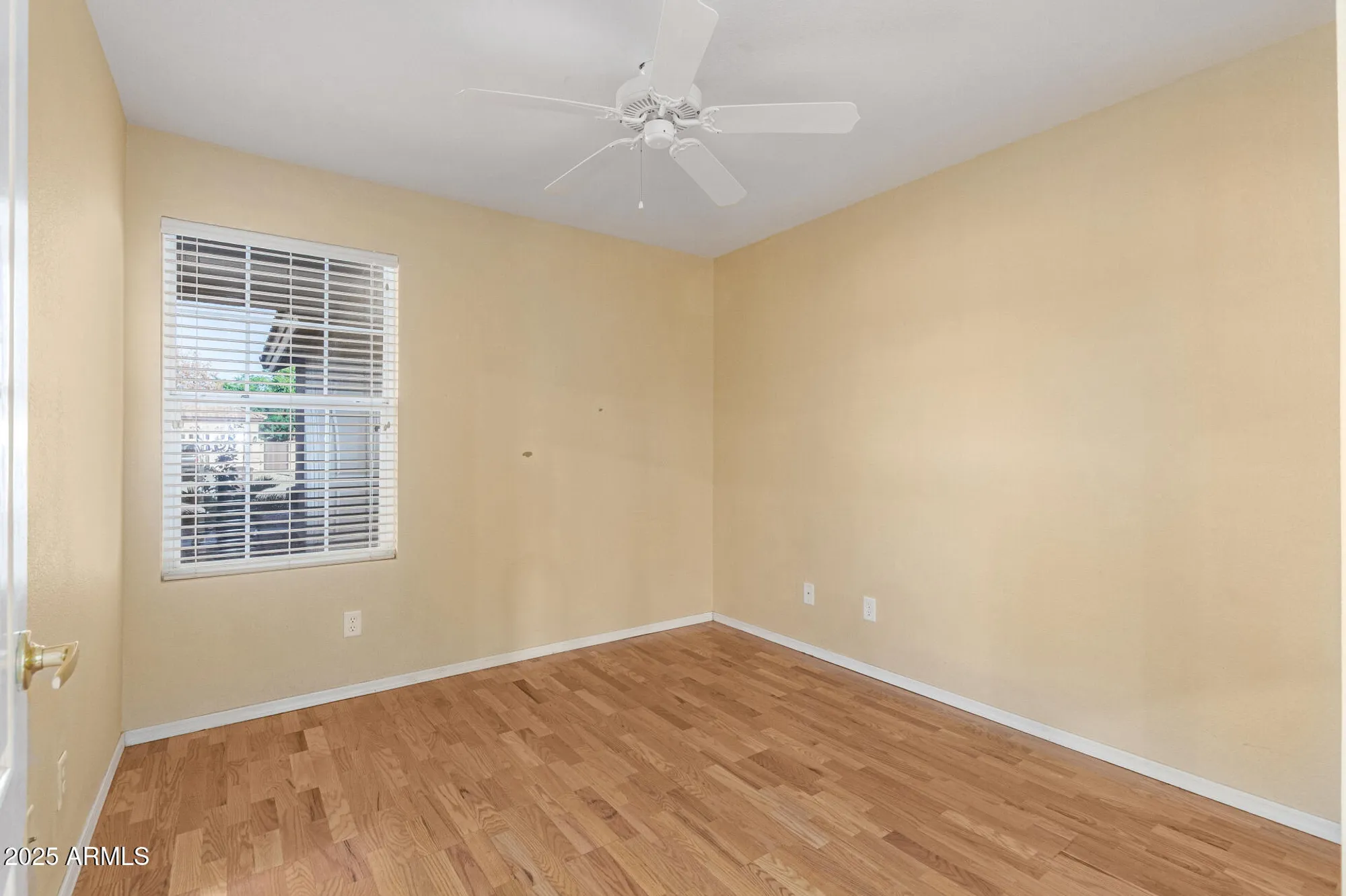 Property Slideshow image 20 of 31 | 20670 n 105th dr, Peoria, AZ, 85382